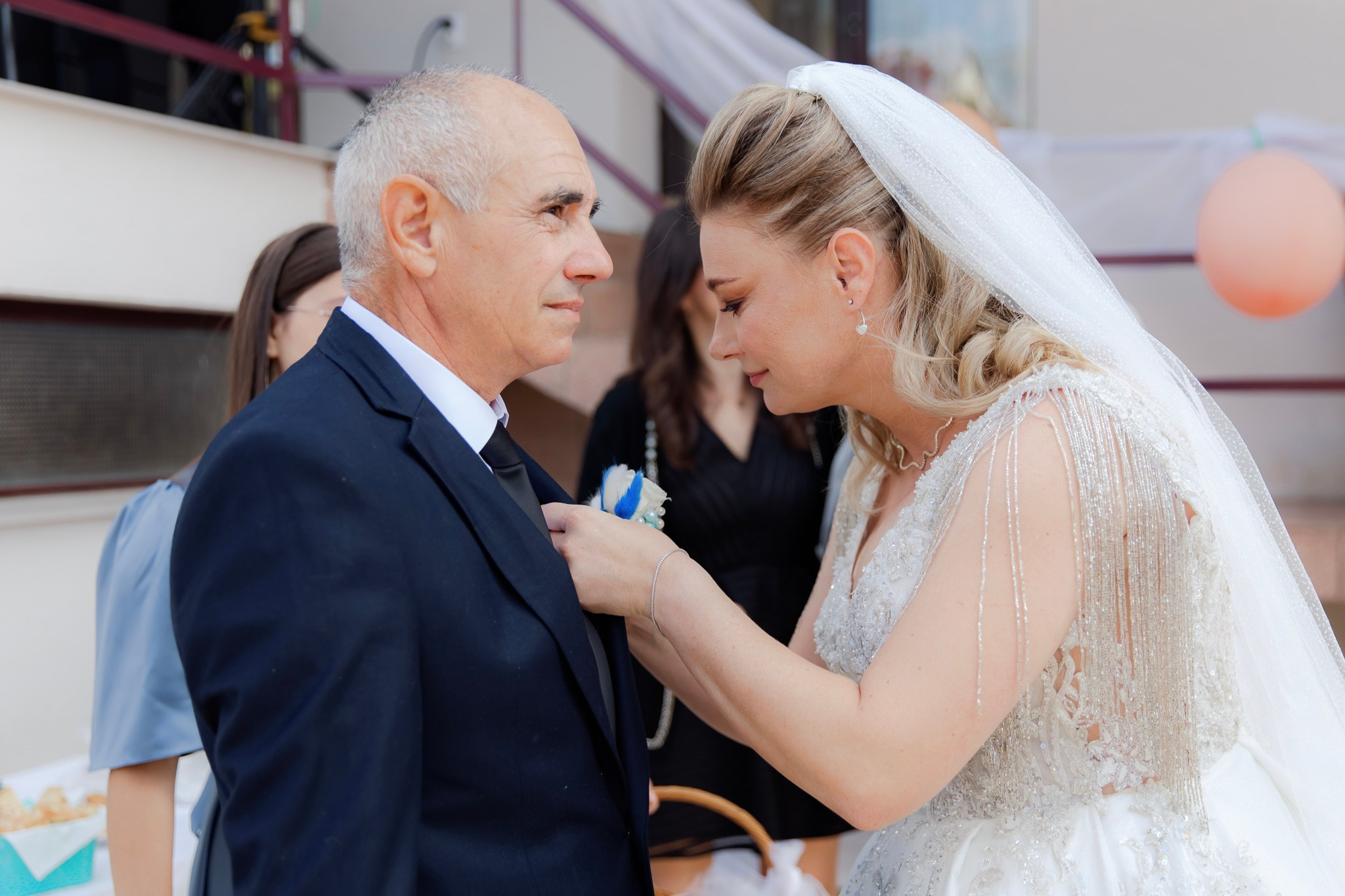 Mihai & Oana. Servicii foto-video profesionale, pentru momente de neuitat