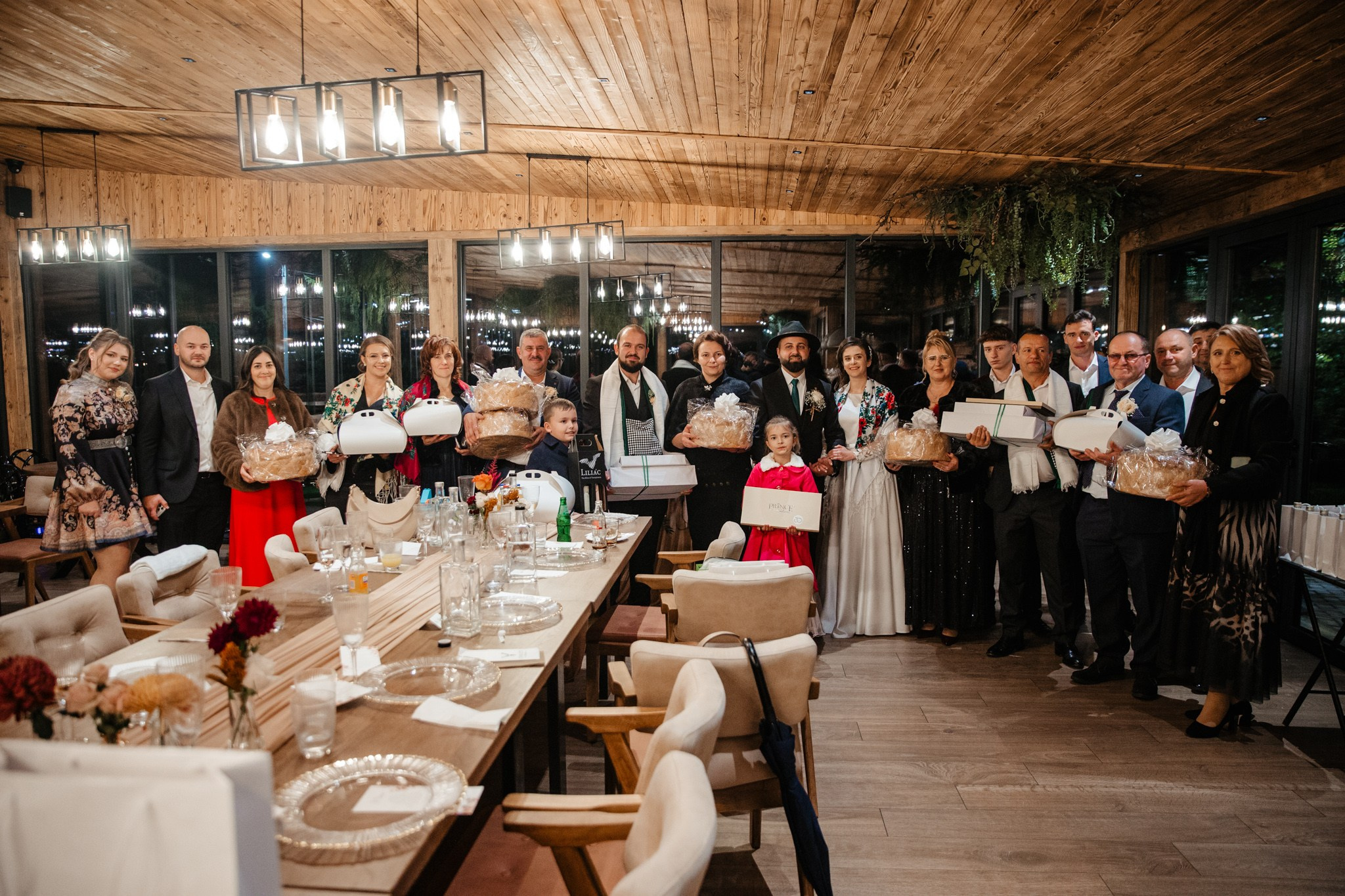 Nunta de Poveste la Sucevița: Cristi și Andreea. Servicii foto-video profesionale, pentru momente de neuitat