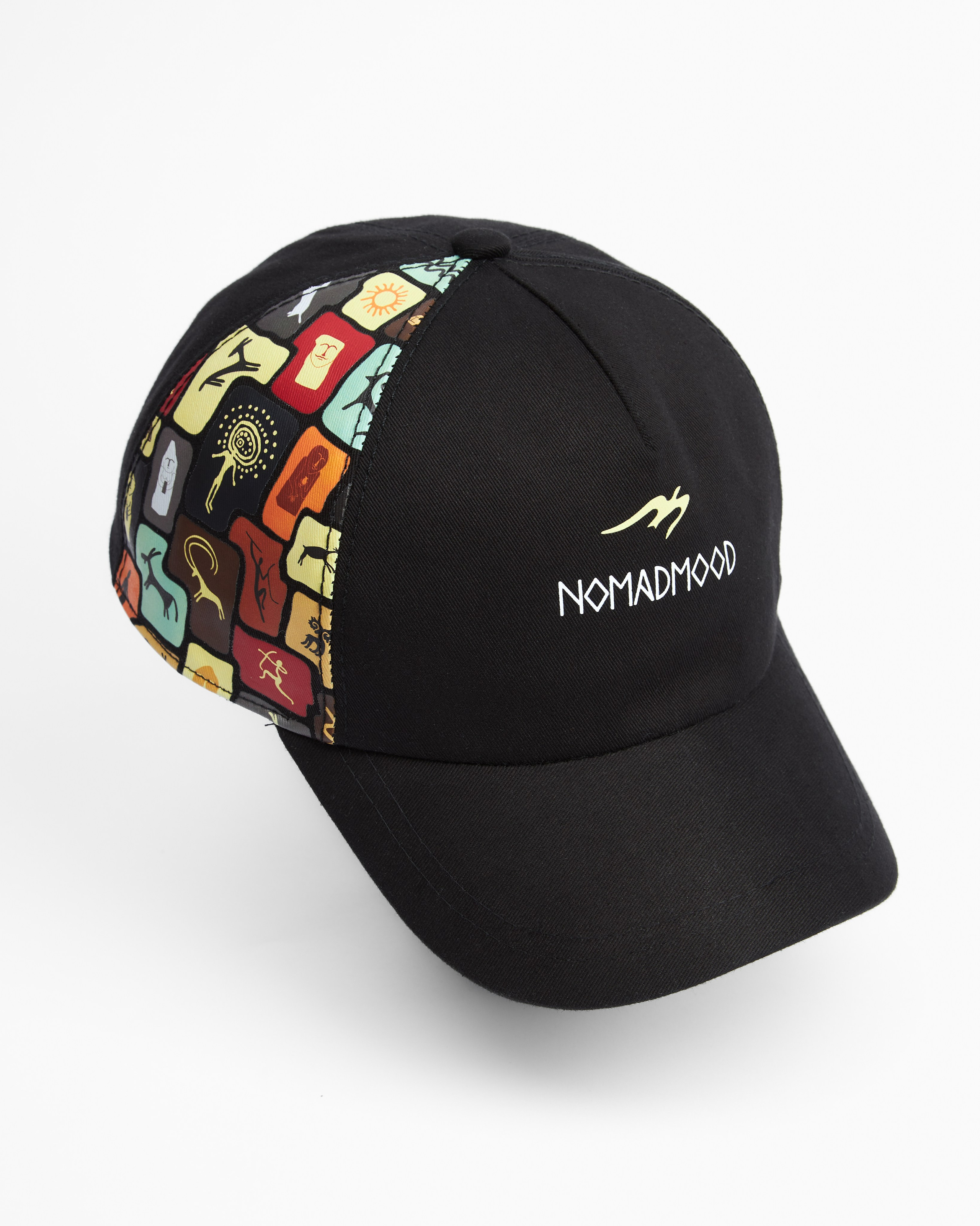 Головные уборы. Предметная фотосъемка в Алматы. Студия фото и видео съемки товаров