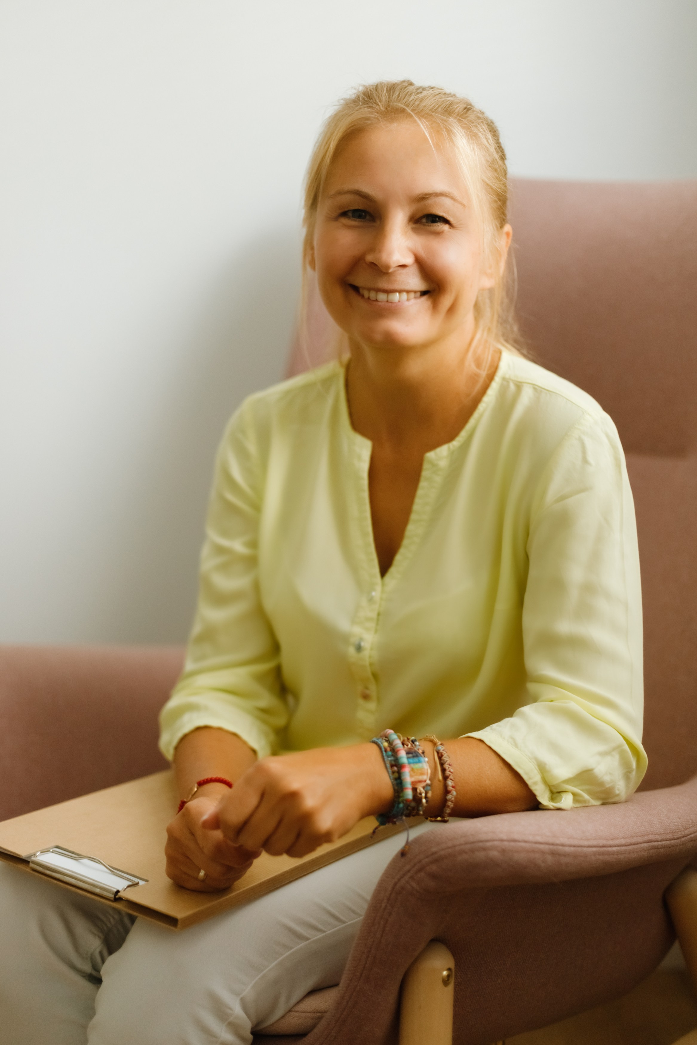 Małgorzata | business portrait. Kaja | fotograf we Wrocławiu | ludzie i psy