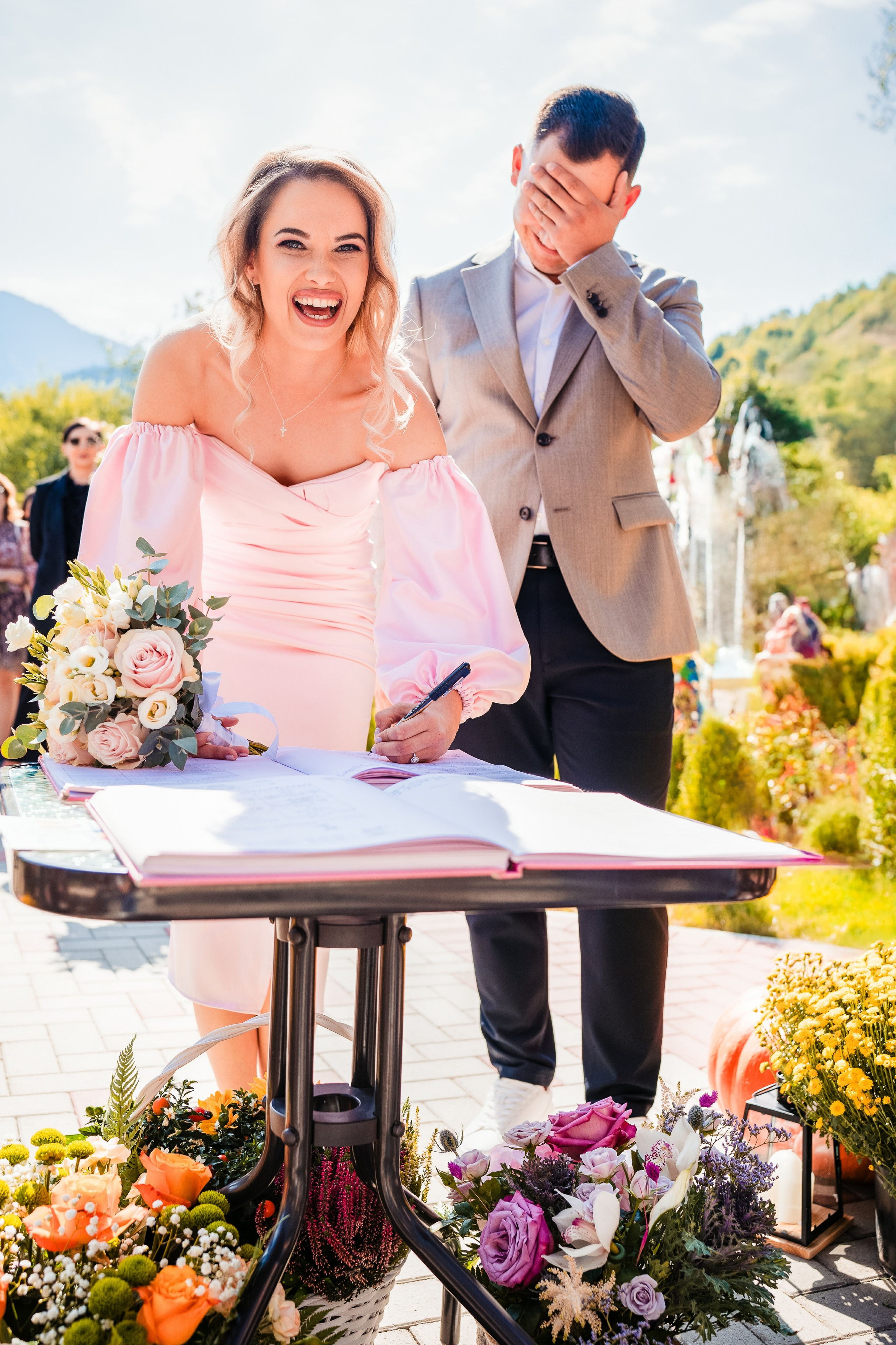 Expresii amuzante la semnarea actelor de cununie civila 