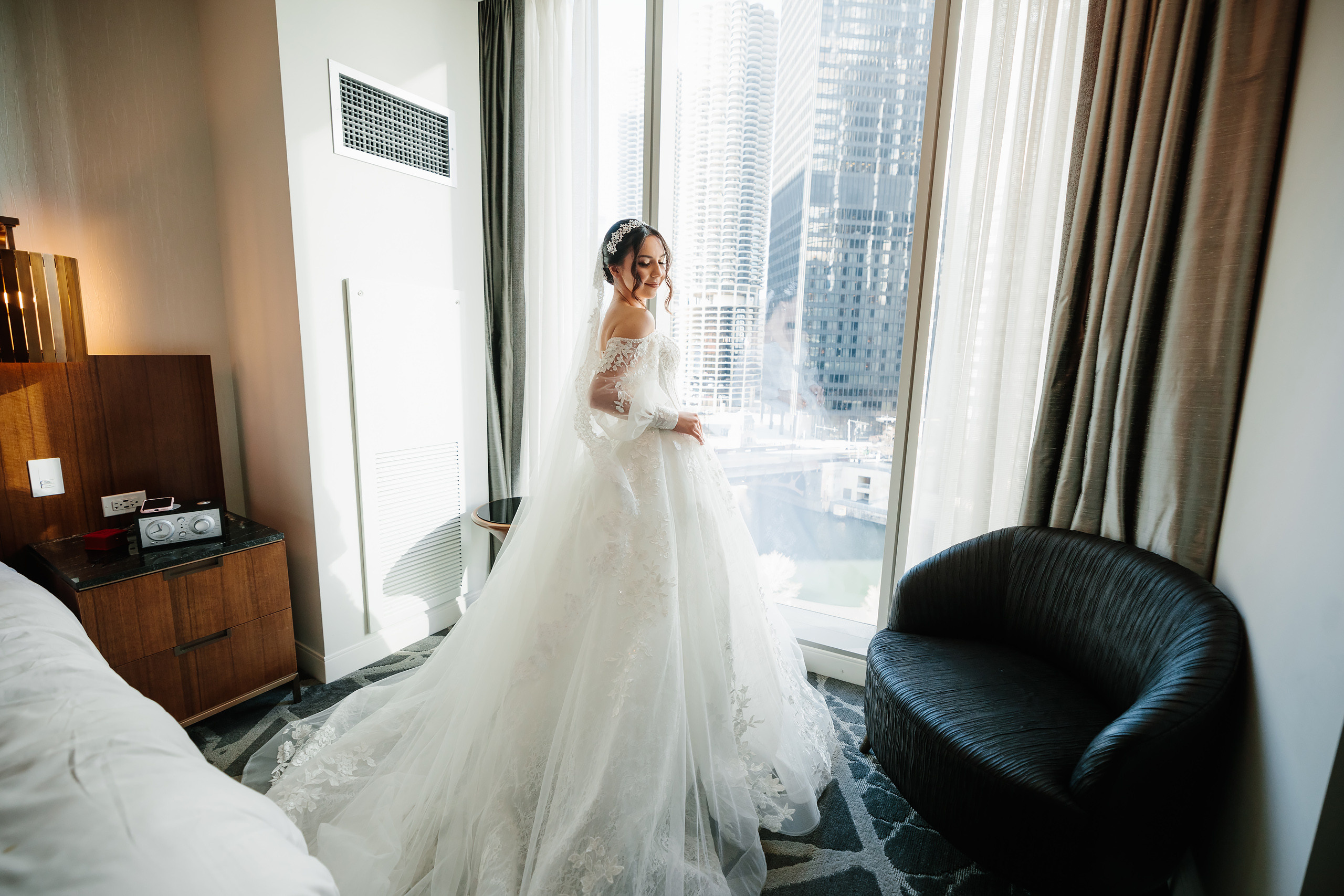 12.17.2021 Wedding. Wedding family event photographer in Chicago Nick Yushevich