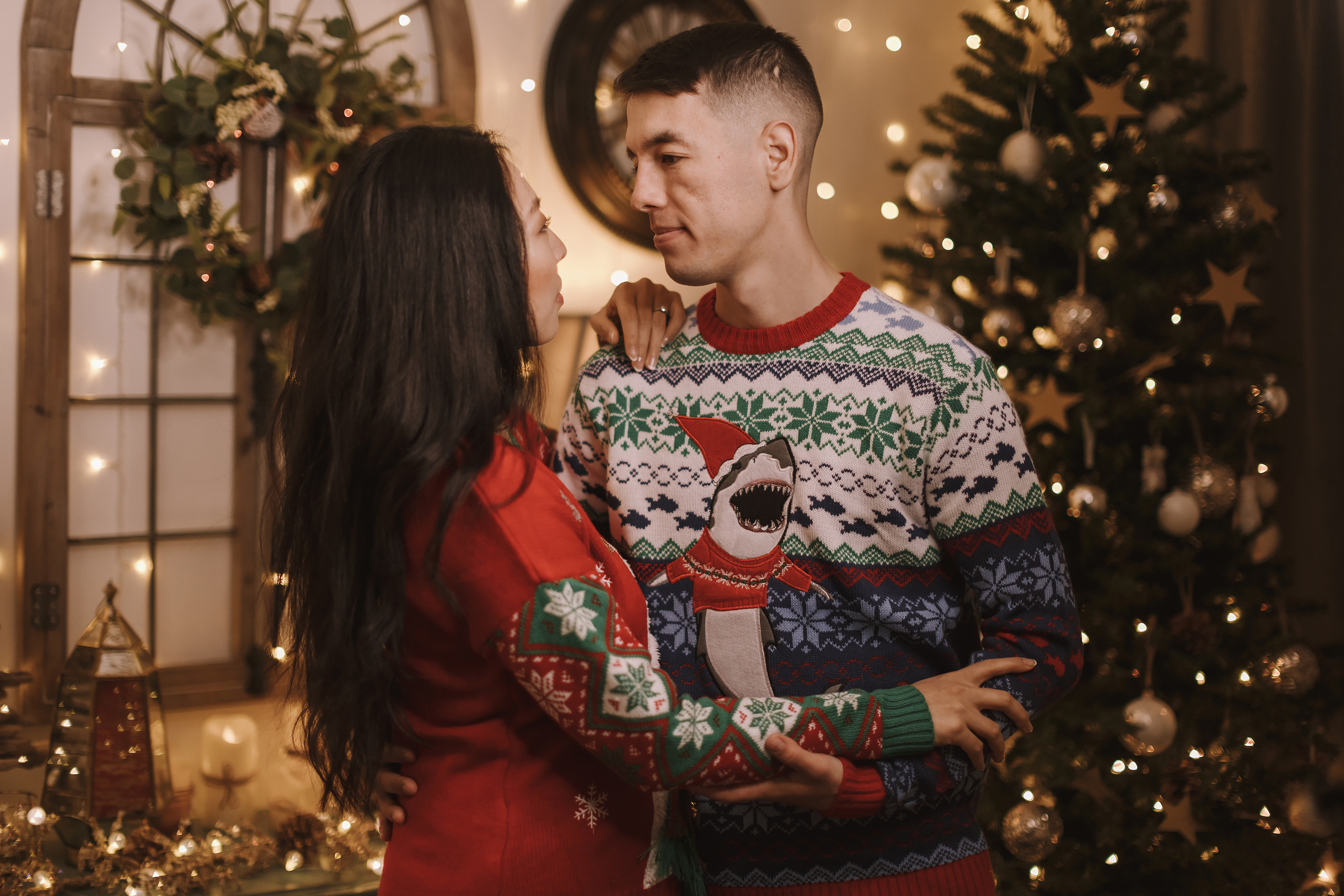 12192021 Christmas Photoshoot 16. Wedding family event photographer in Chicago Nick Yushevich