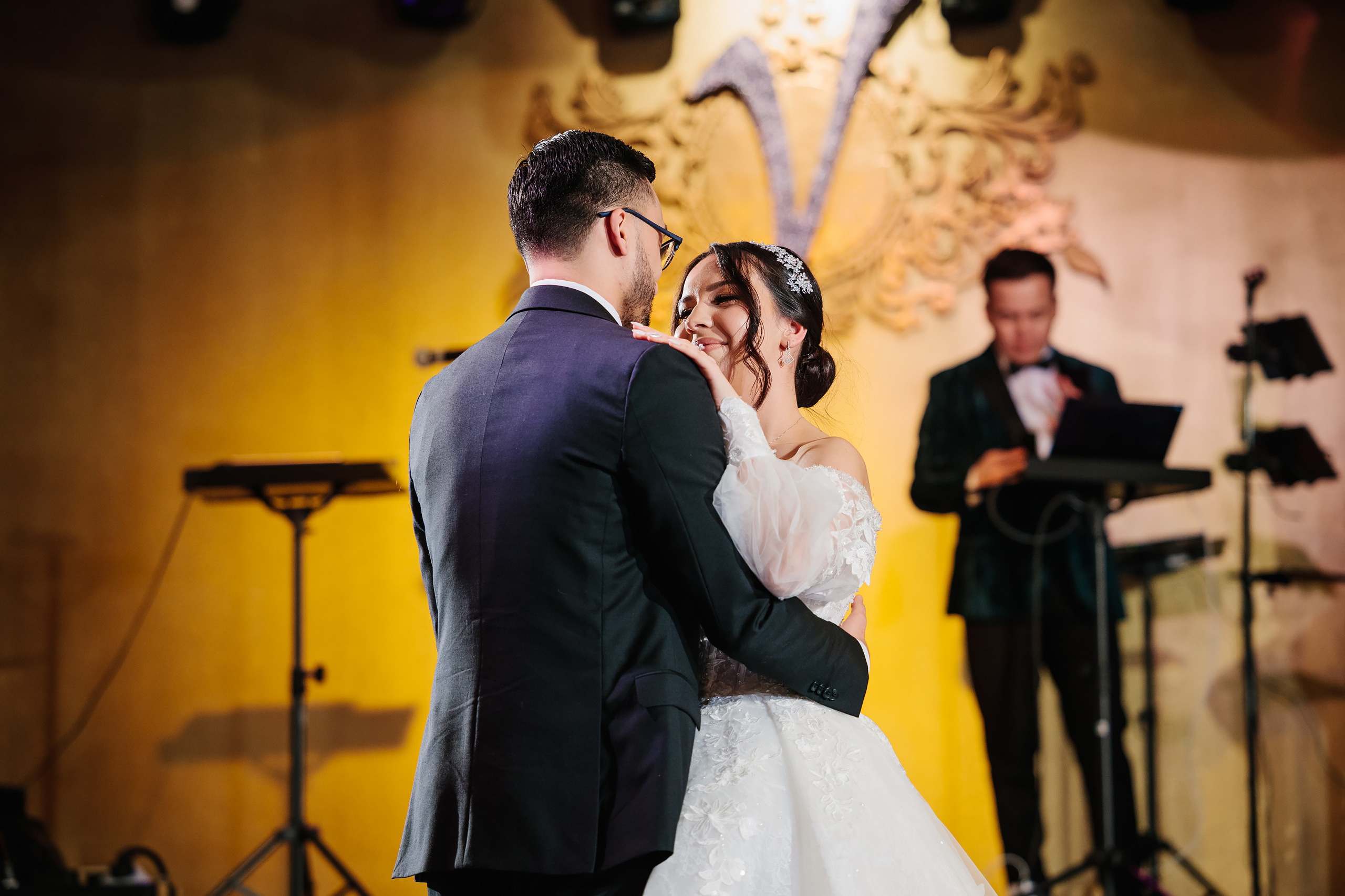 12.17.2021 Wedding. Wedding family event photographer in Chicago Nick Yushevich