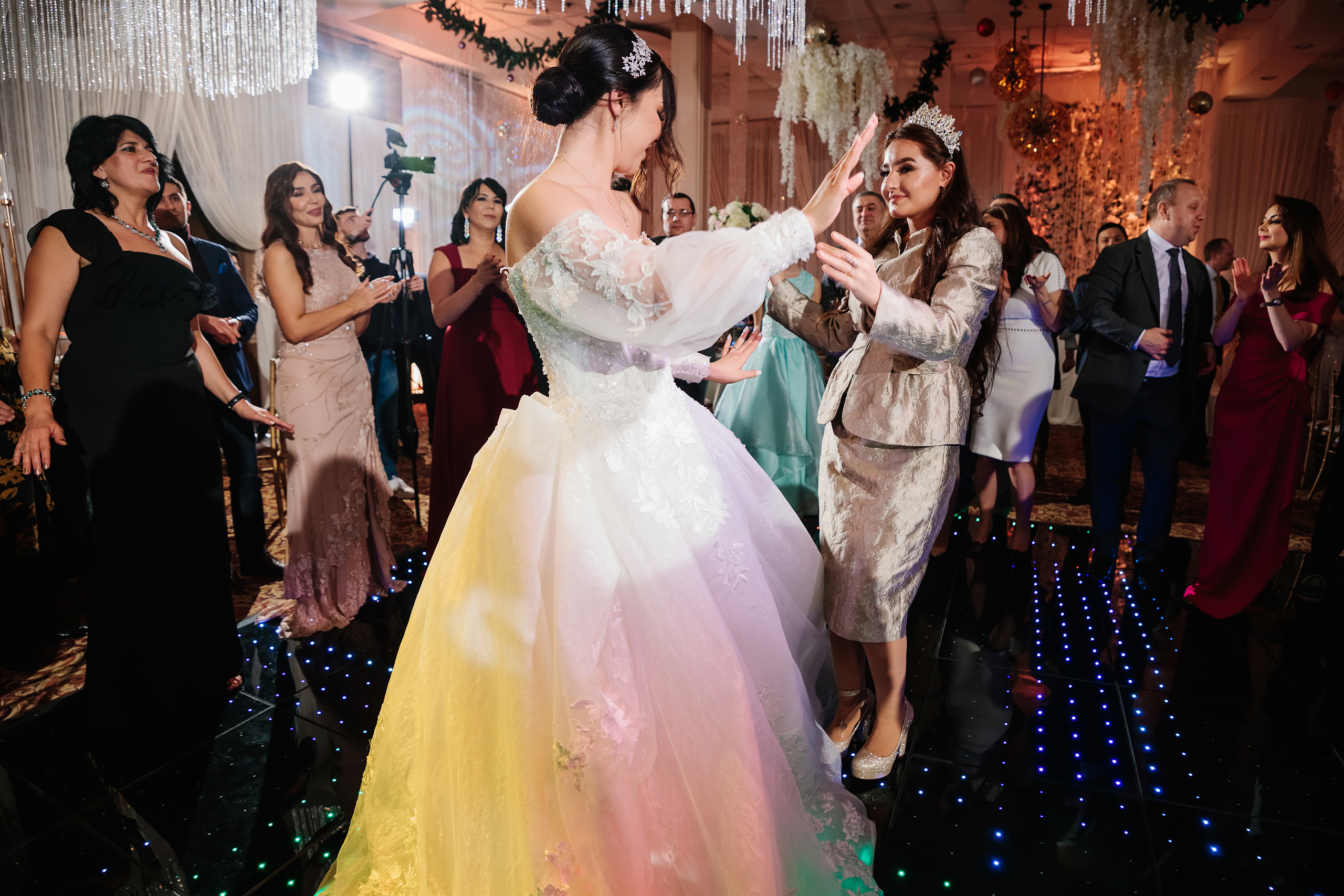 12.17.2021 Wedding. Wedding family event photographer in Chicago Nick Yushevich