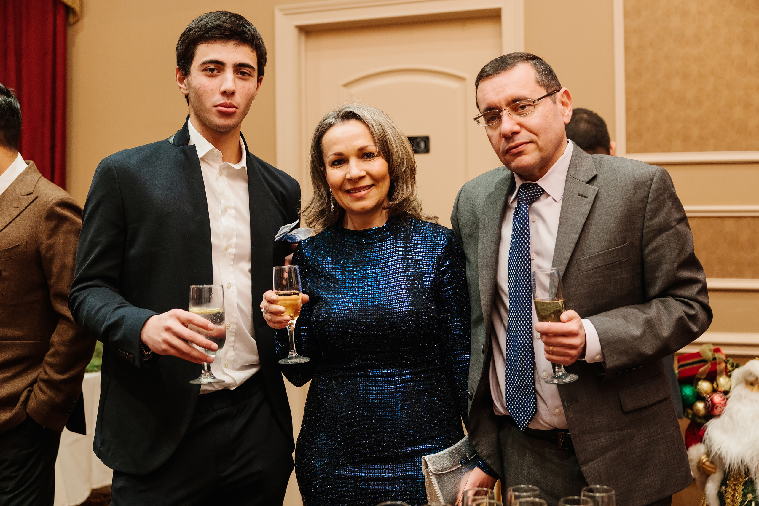 12.17.2021 Wedding. Wedding family event photographer in Chicago Nick Yushevich