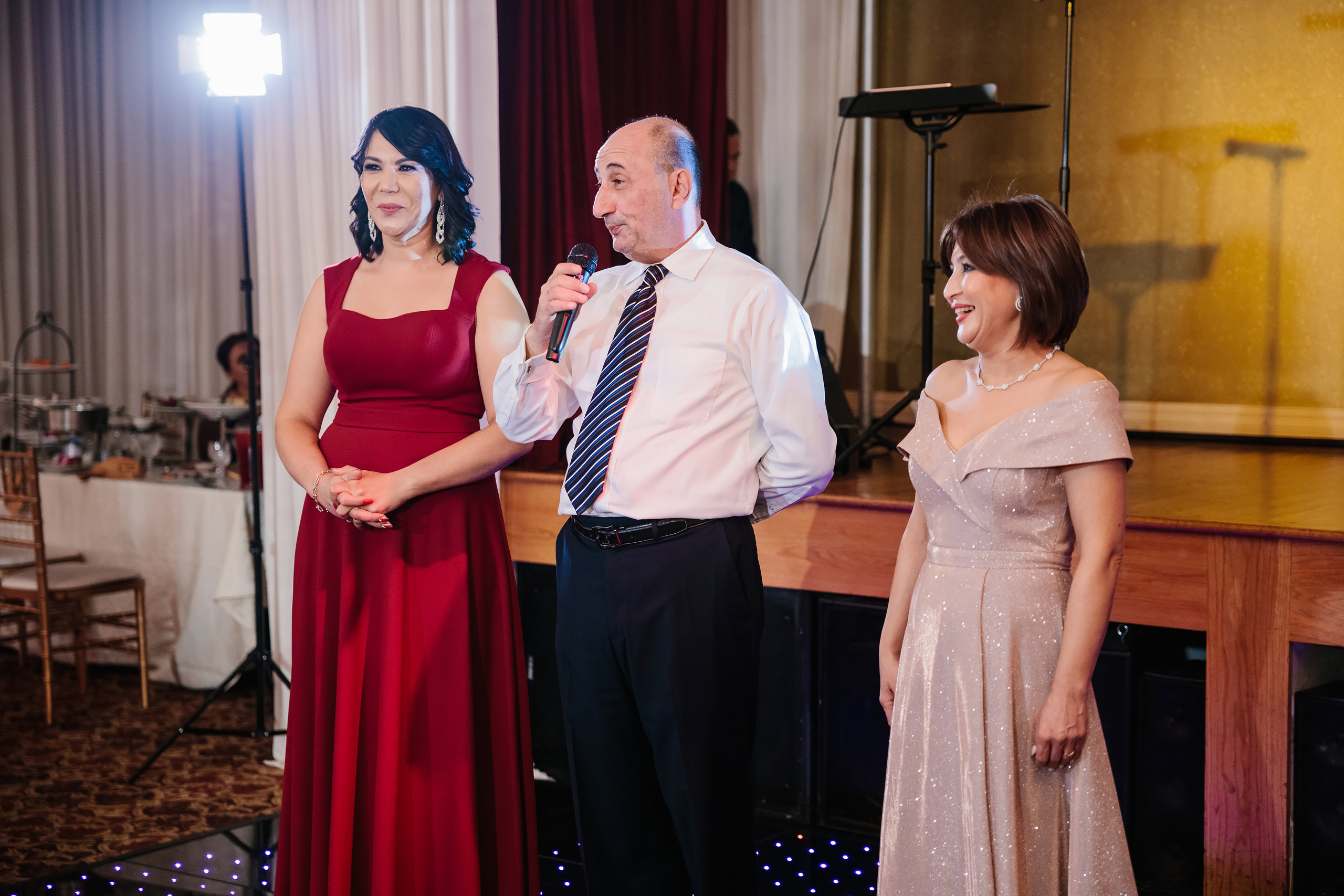 12.17.2021 Wedding. Wedding family event photographer in Chicago Nick Yushevich