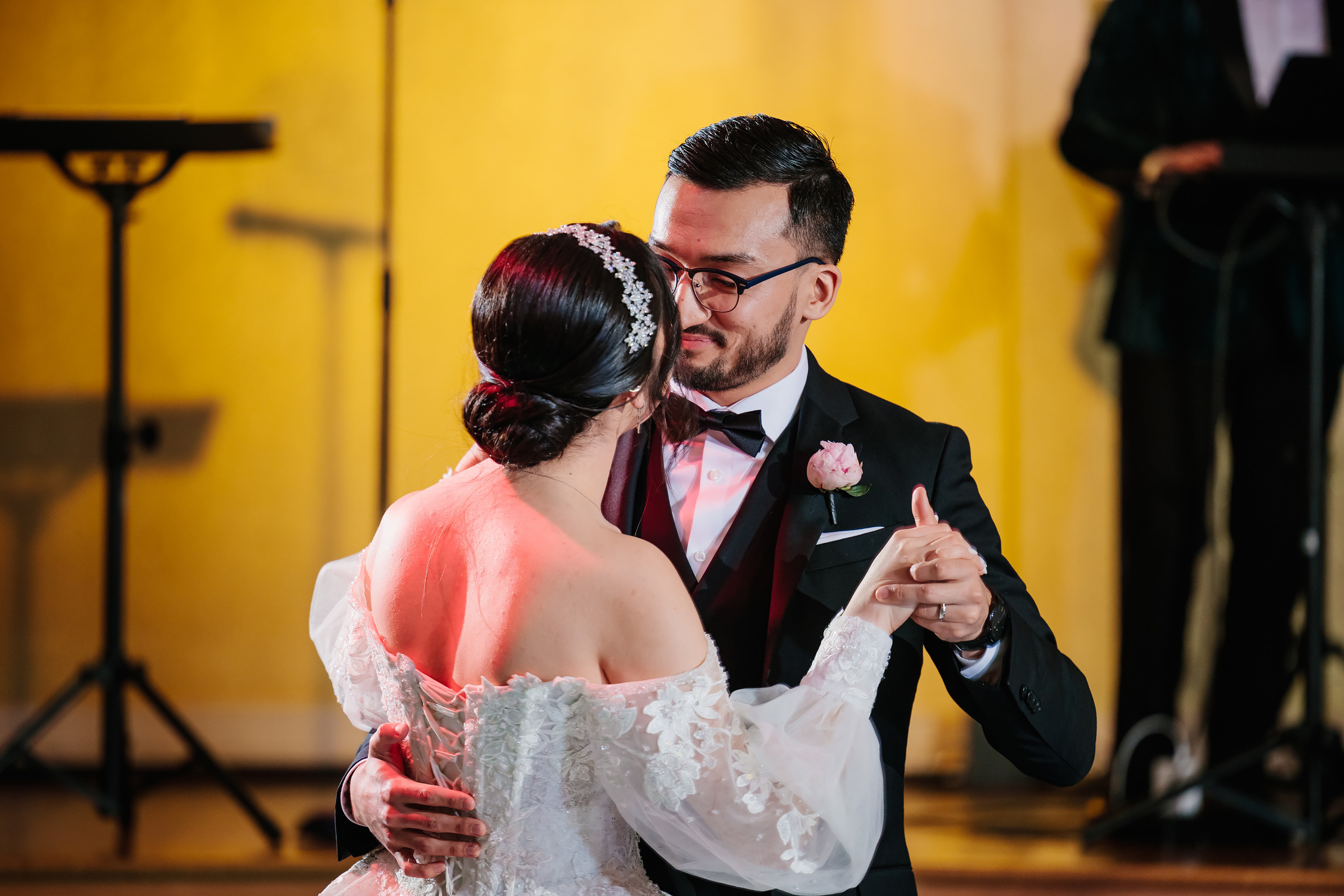 12.17.2021 Wedding. Wedding family event photographer in Chicago Nick Yushevich