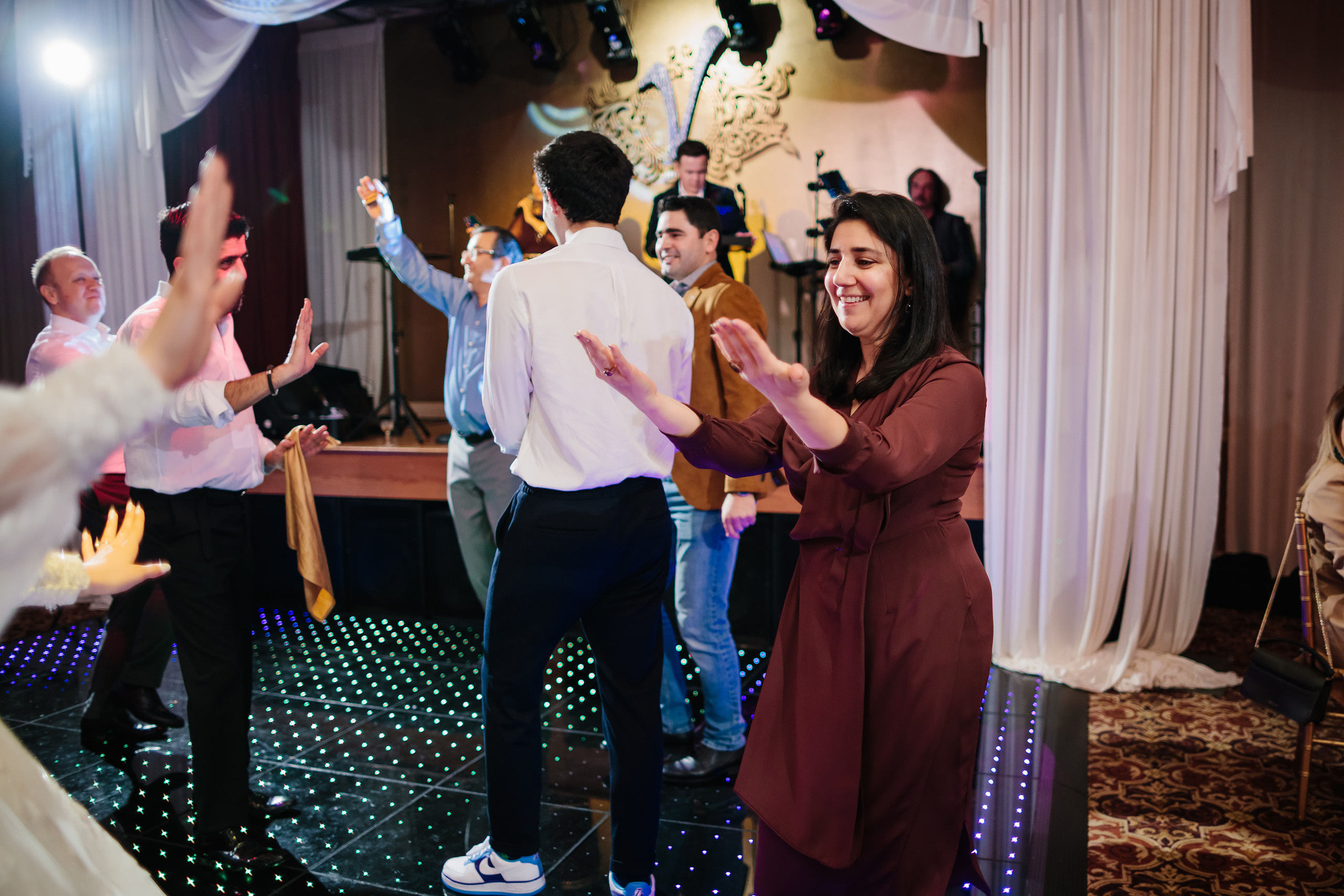 12.17.2021 Wedding. Wedding family event photographer in Chicago Nick Yushevich