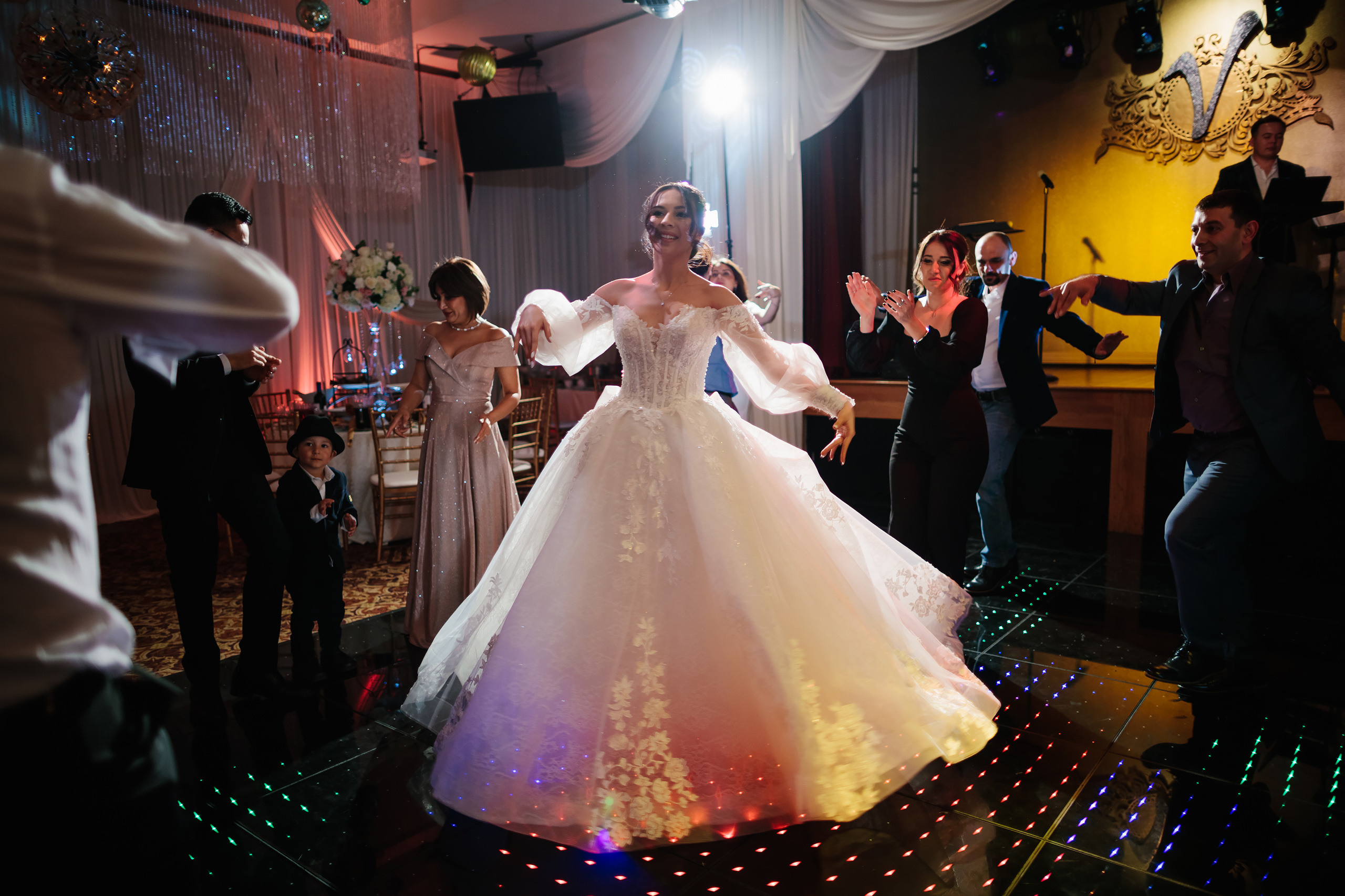 12.17.2021 Wedding. Wedding family event photographer in Chicago Nick Yushevich