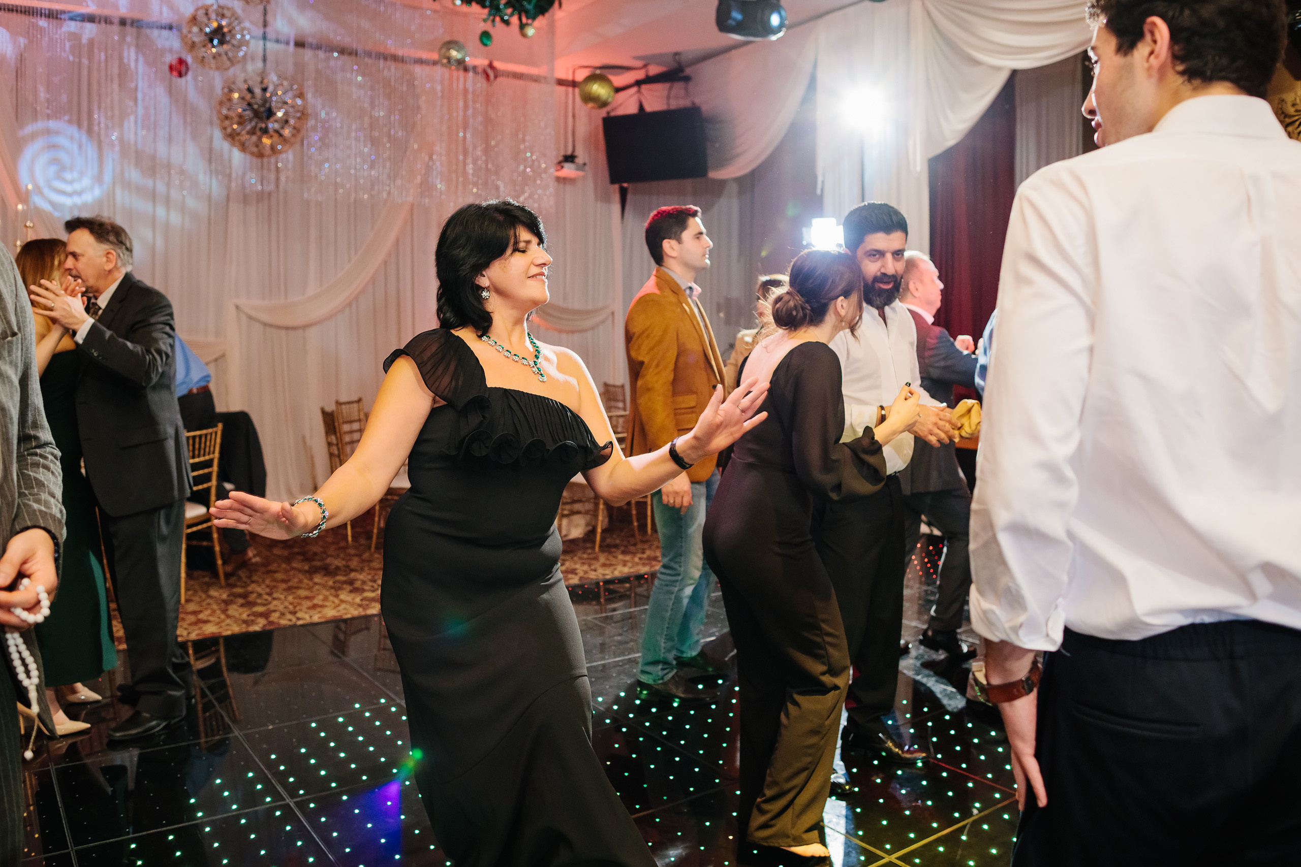 12.17.2021 Wedding. Wedding family event photographer in Chicago Nick Yushevich