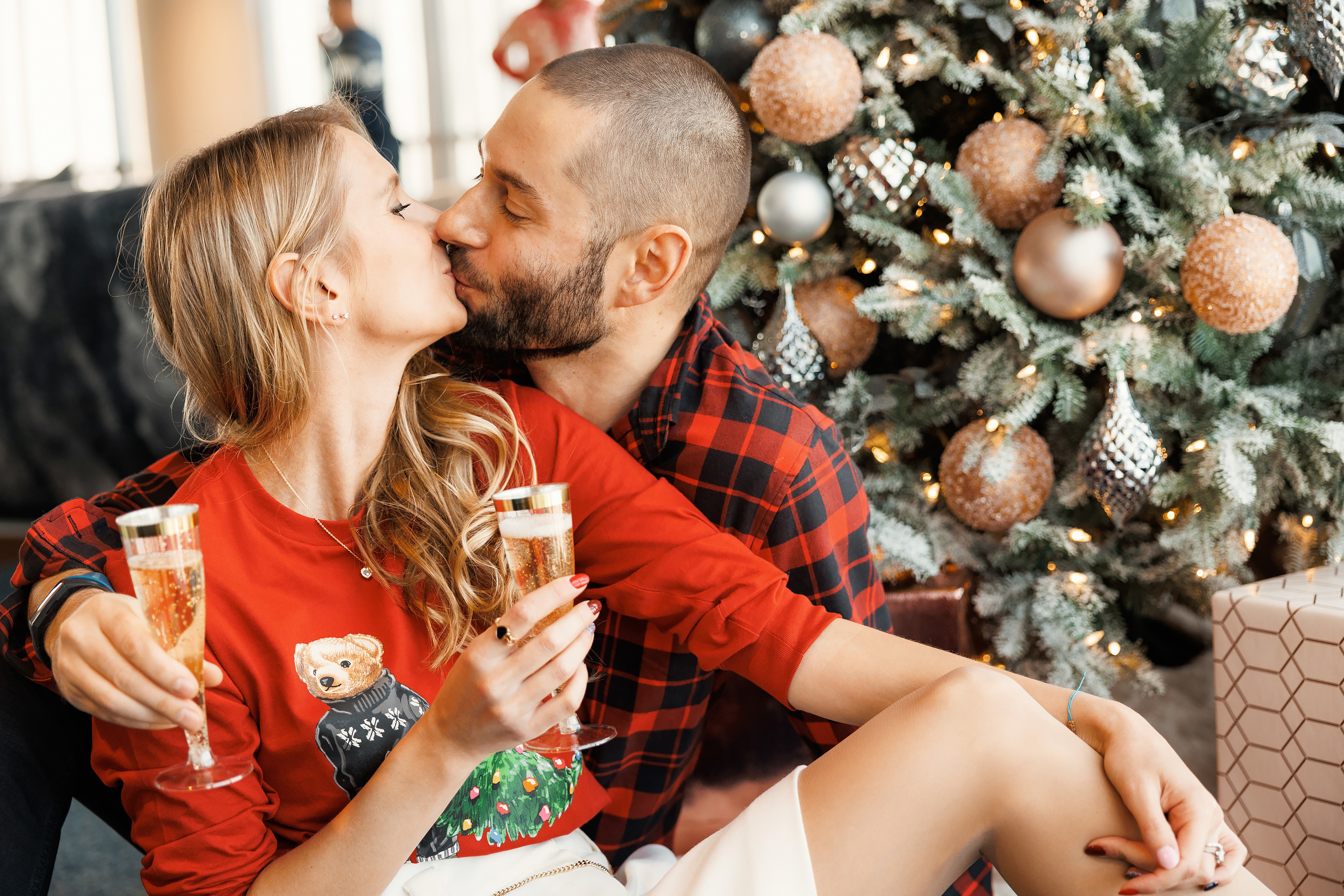 12192021 Christmas Photoshoot. Wedding family event photographer in Chicago Nick Yushevich