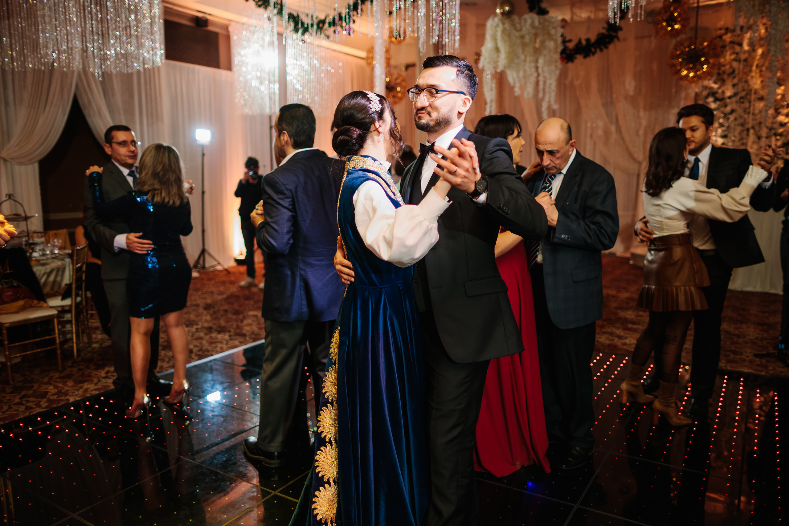 12.17.2021 Wedding. Wedding family event photographer in Chicago Nick Yushevich