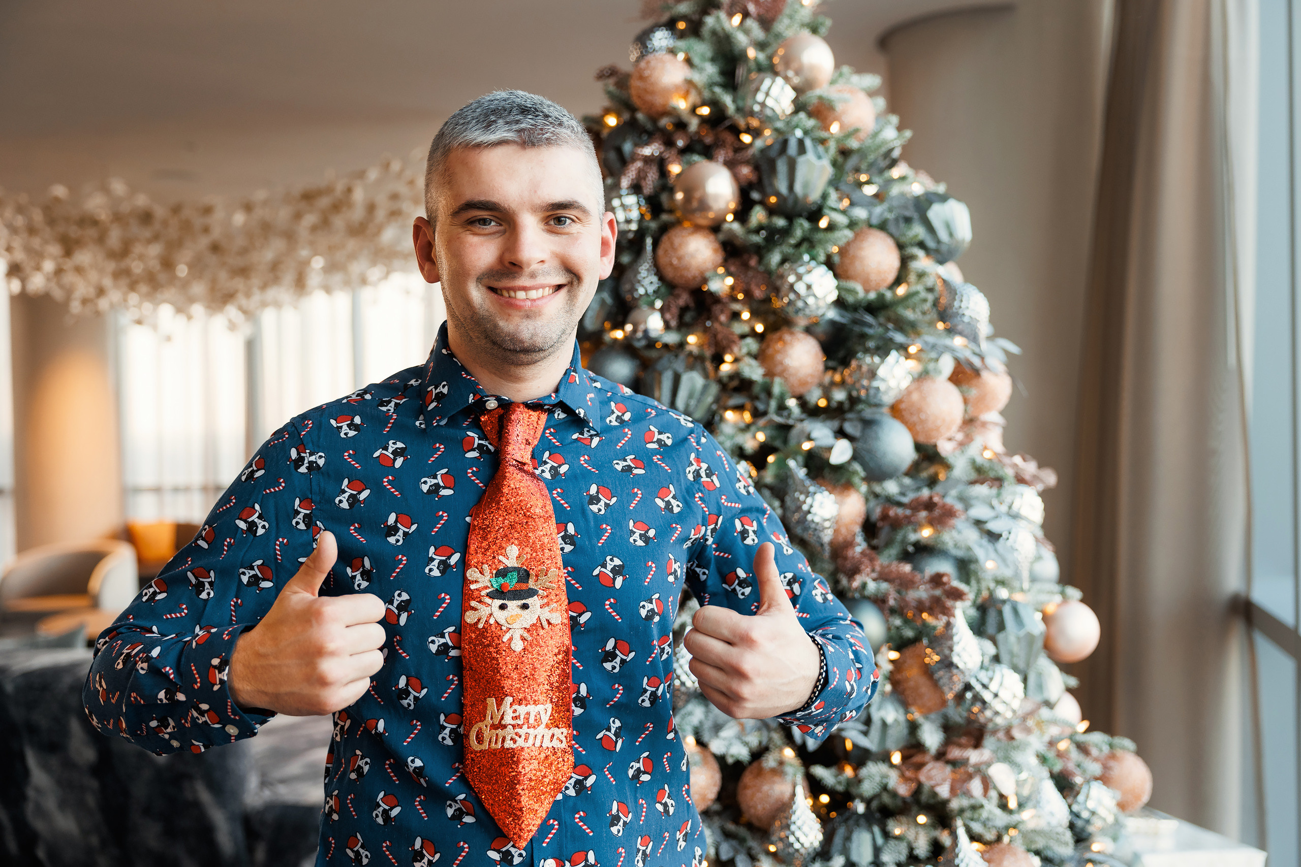 12192021 Christmas Photoshoot. Wedding family event photographer in Chicago Nick Yushevich