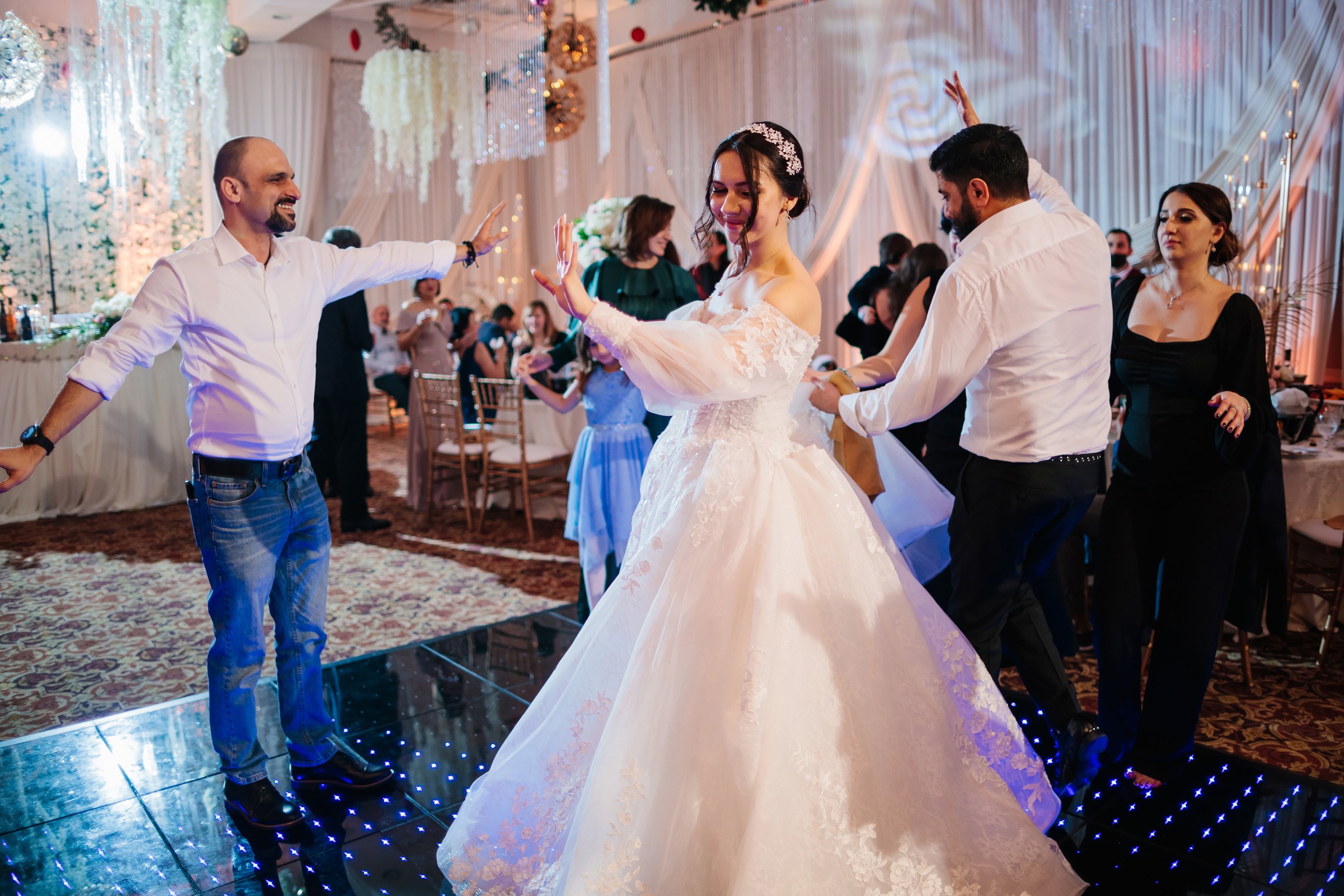 12.17.2021 Wedding. Wedding family event photographer in Chicago Nick Yushevich