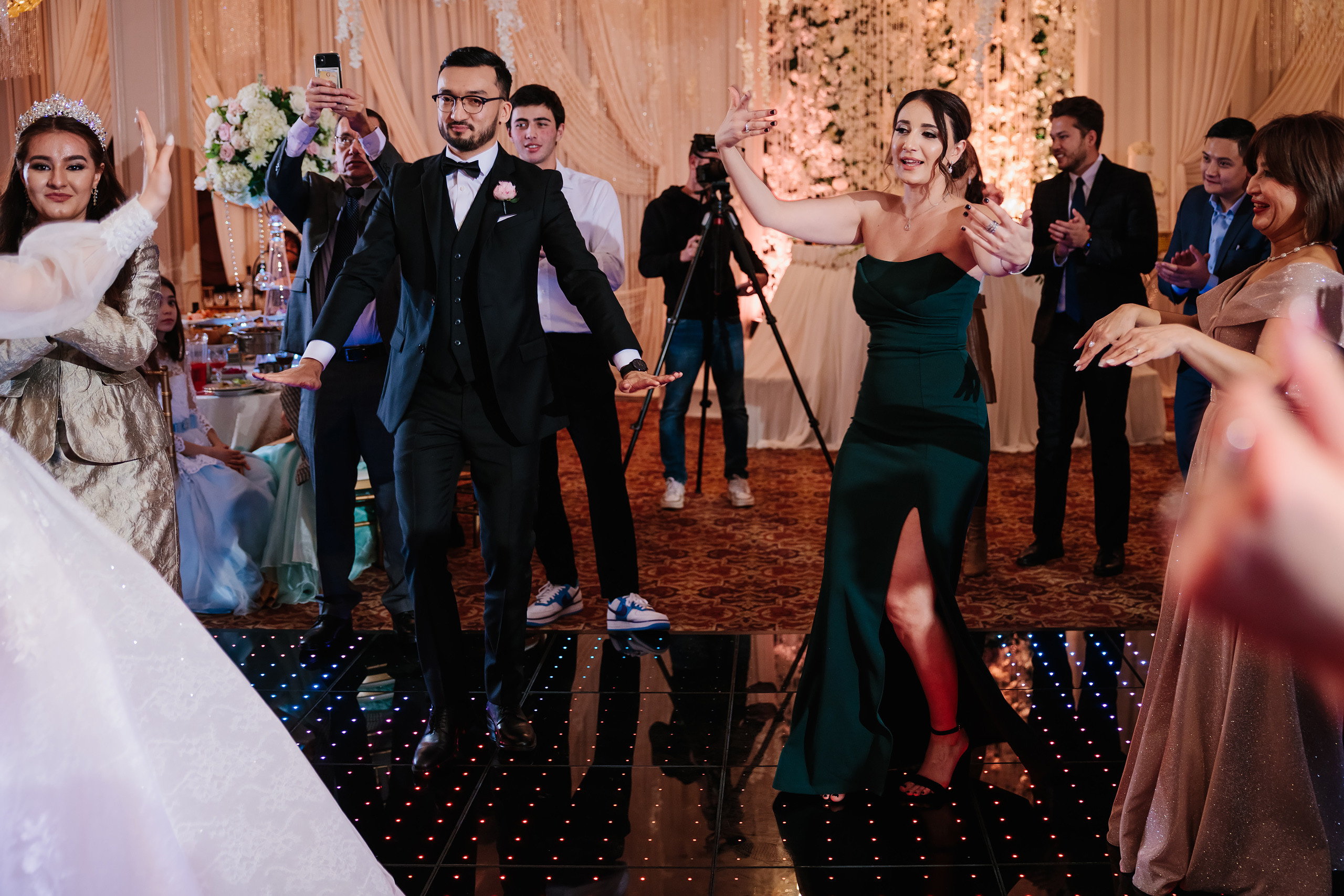 12.17.2021 Wedding. Wedding family event photographer in Chicago Nick Yushevich