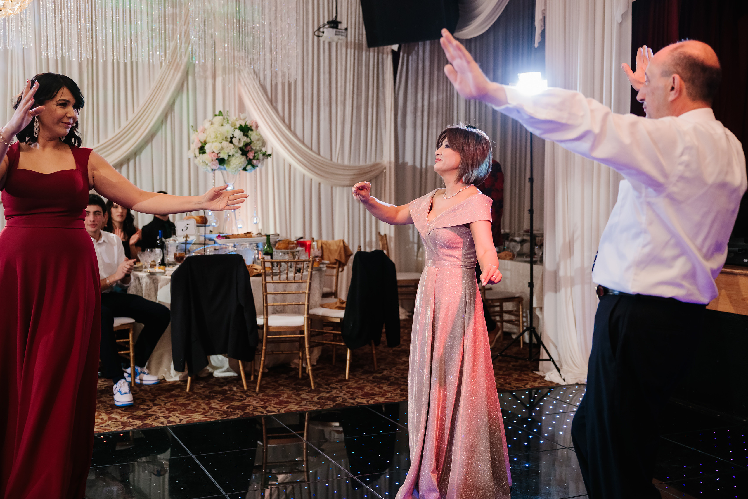 12.17.2021 Wedding. Wedding family event photographer in Chicago Nick Yushevich