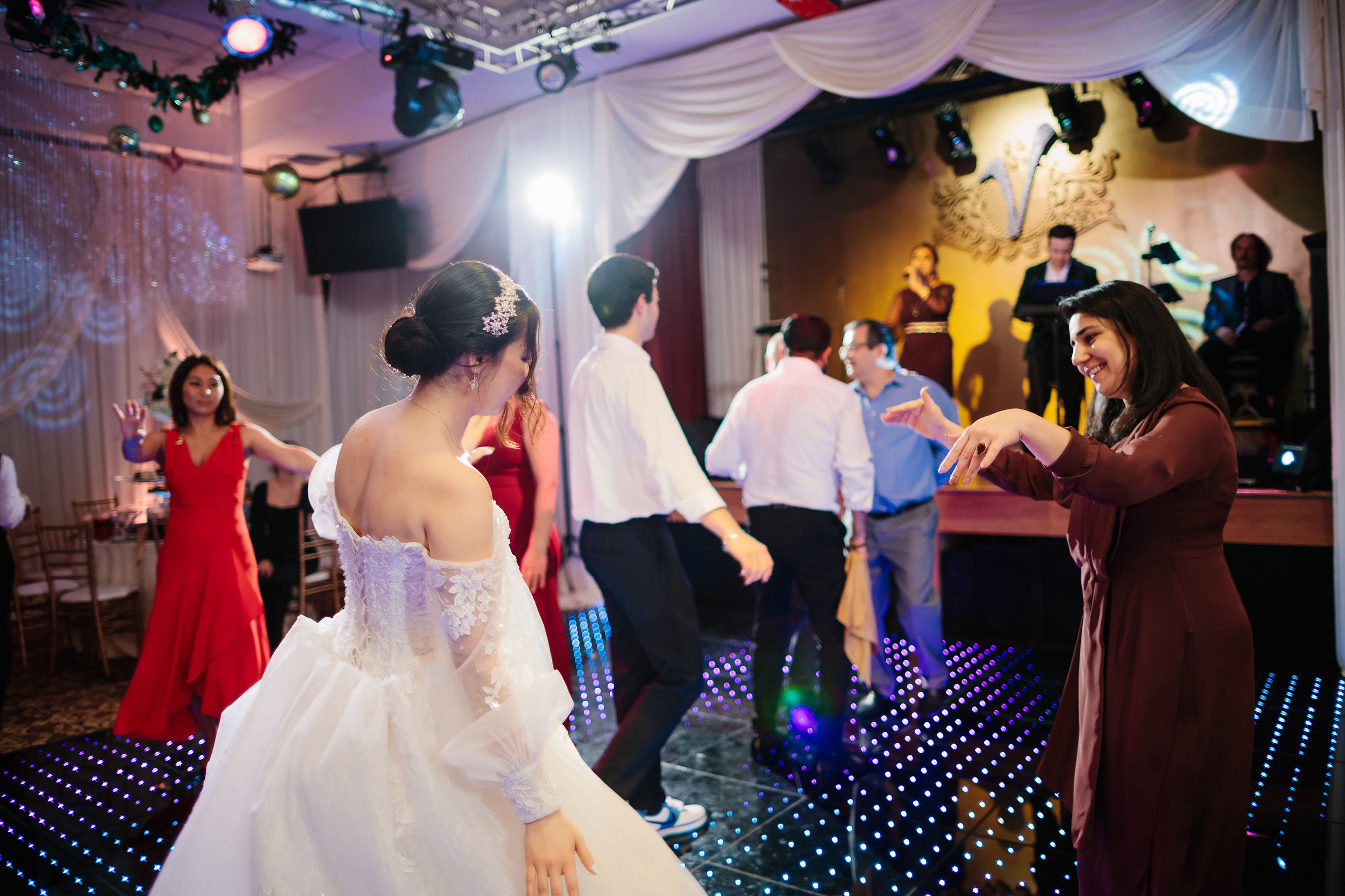 12.17.2021 Wedding. Wedding family event photographer in Chicago Nick Yushevich