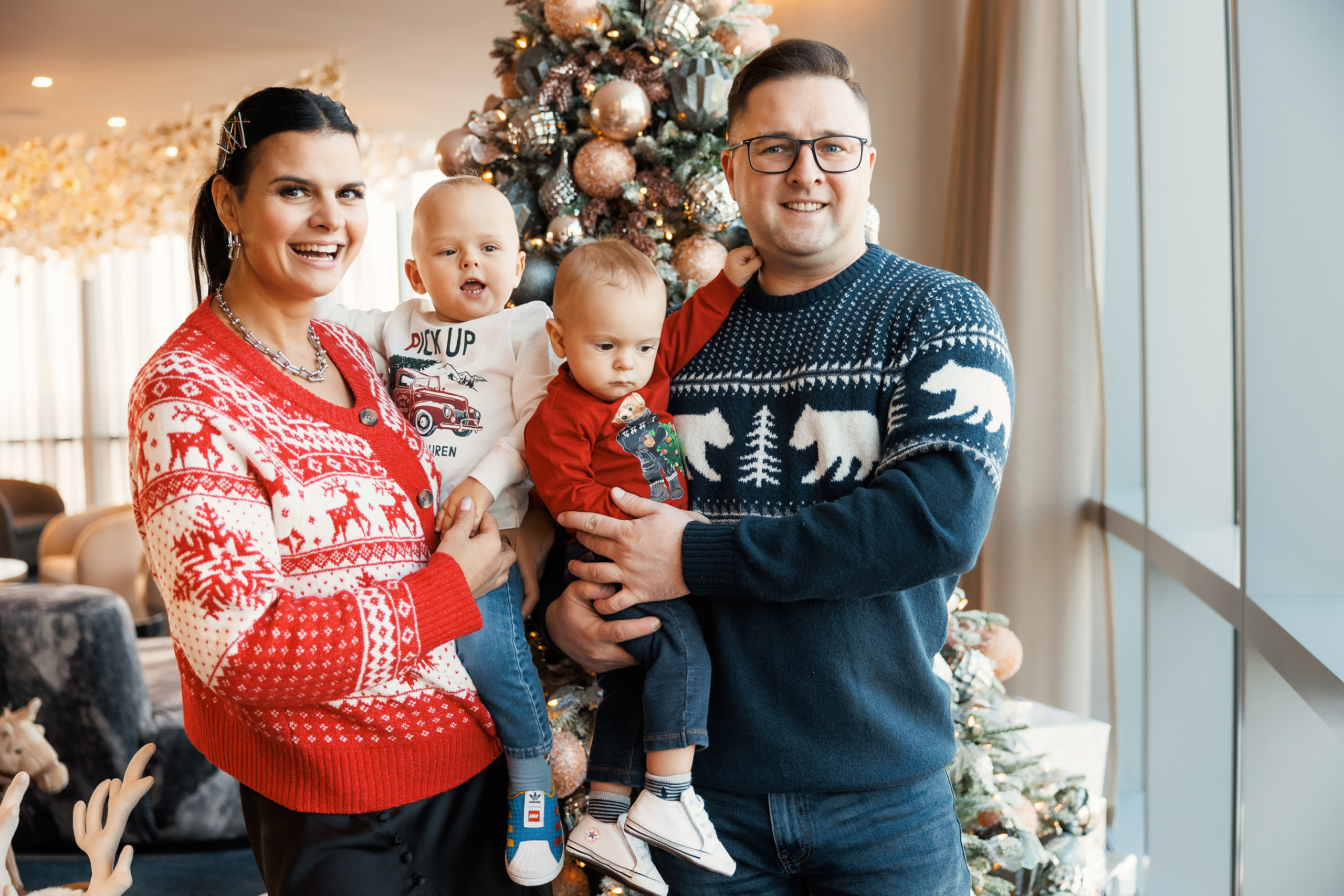 12192021 Christmas Photoshoot. Wedding family event photographer in Chicago Nick Yushevich