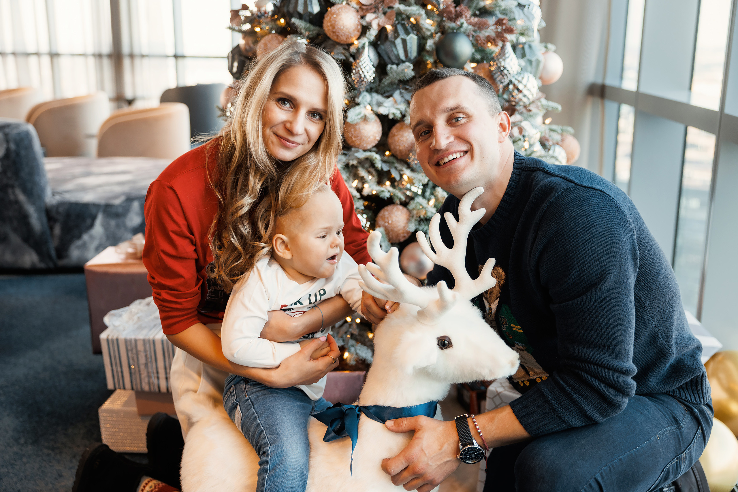 12192021 Christmas Photoshoot. Wedding family event photographer in Chicago Nick Yushevich