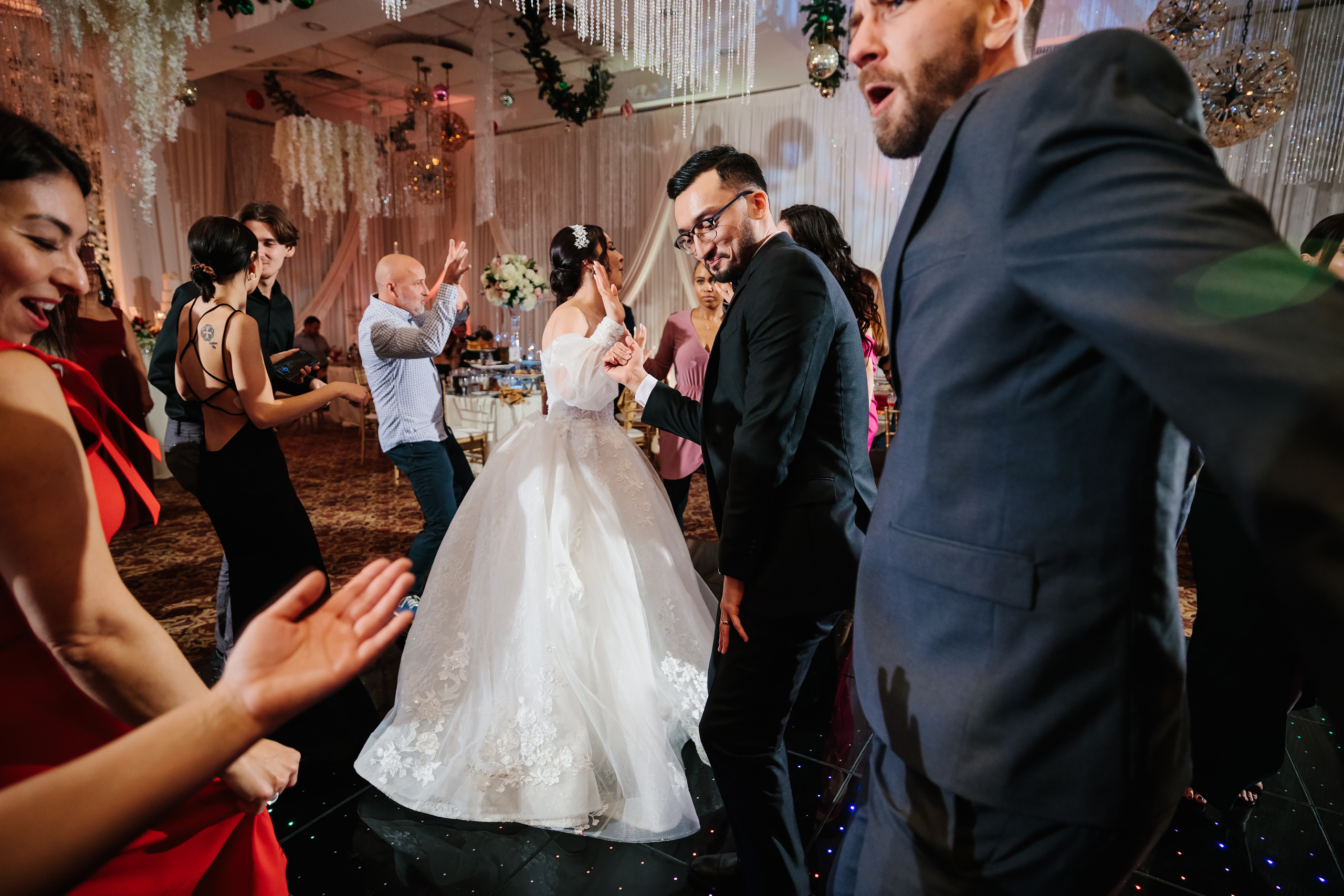 12.17.2021 Wedding. Wedding family event photographer in Chicago Nick Yushevich