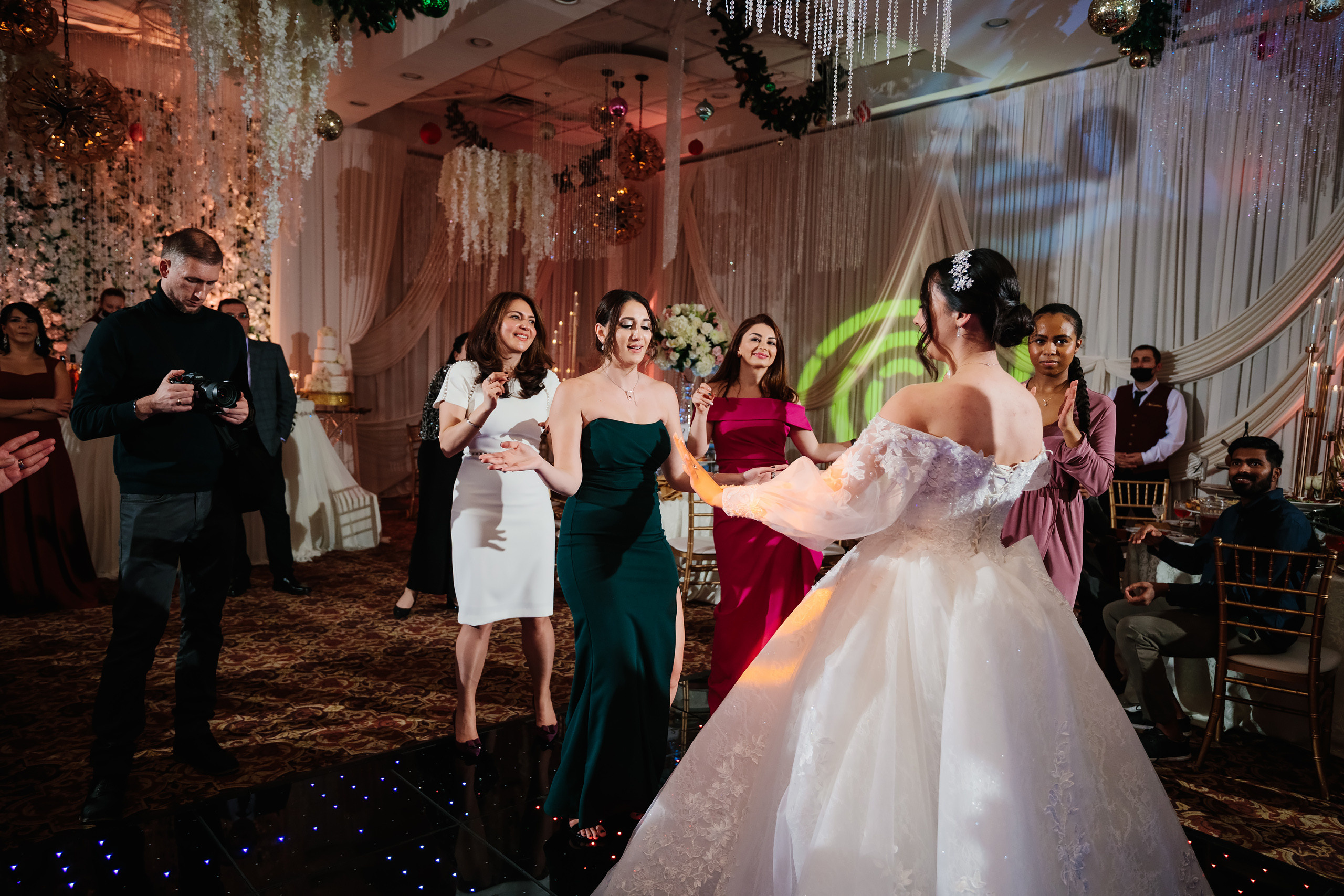 12.17.2021 Wedding. Wedding family event photographer in Chicago Nick Yushevich