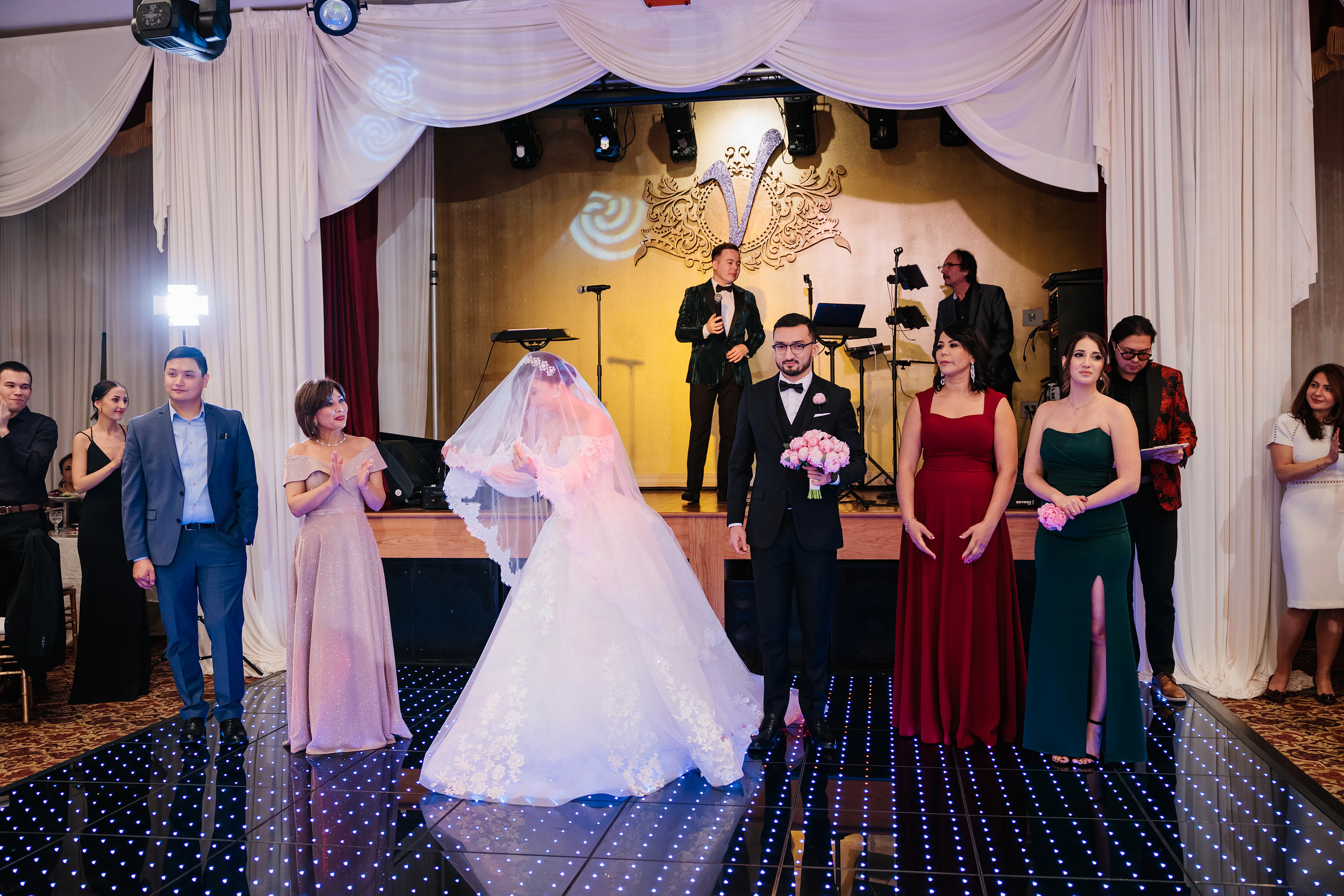 12.17.2021 Wedding. Wedding family event photographer in Chicago Nick Yushevich