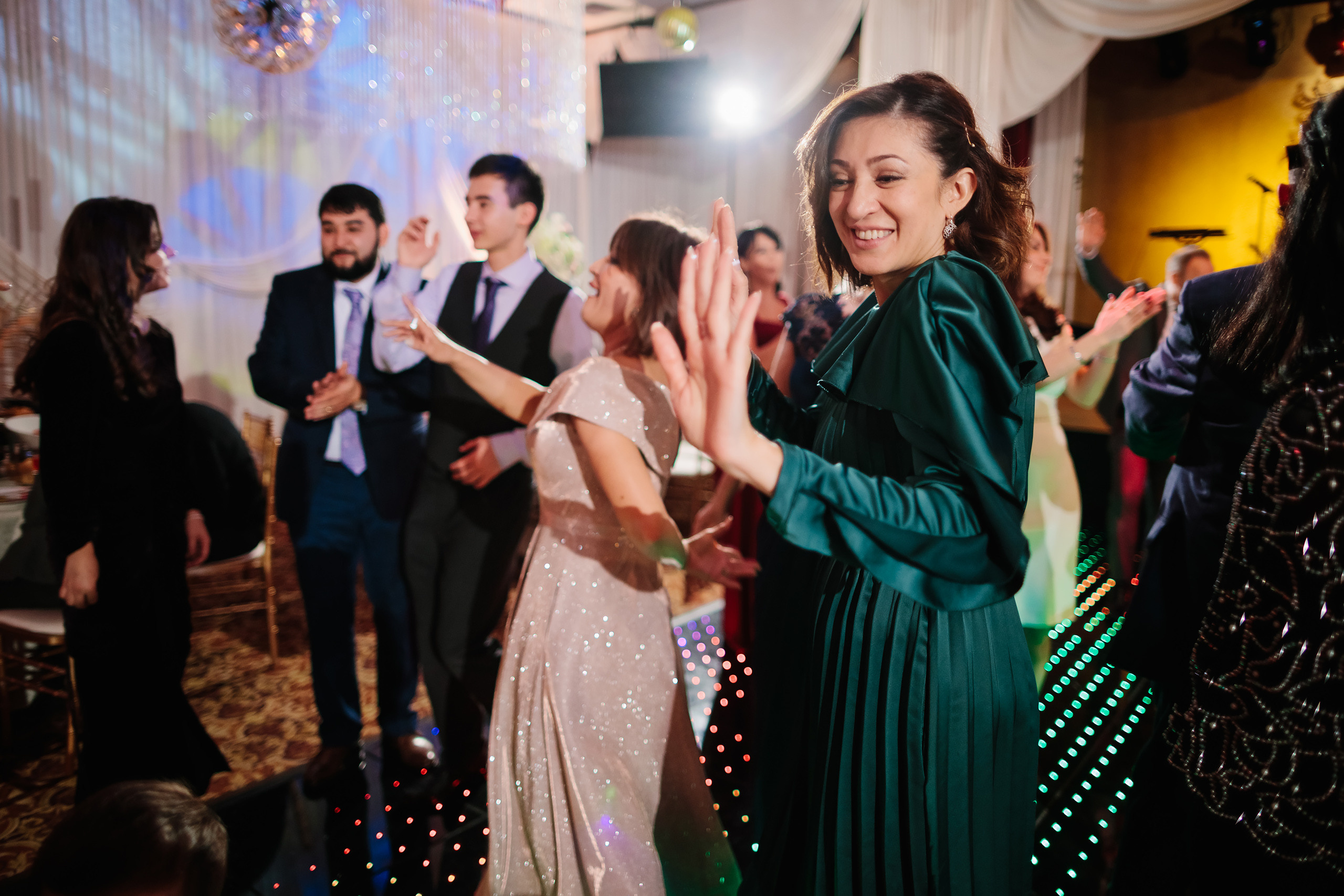 12.17.2021 Wedding. Wedding family event photographer in Chicago Nick Yushevich