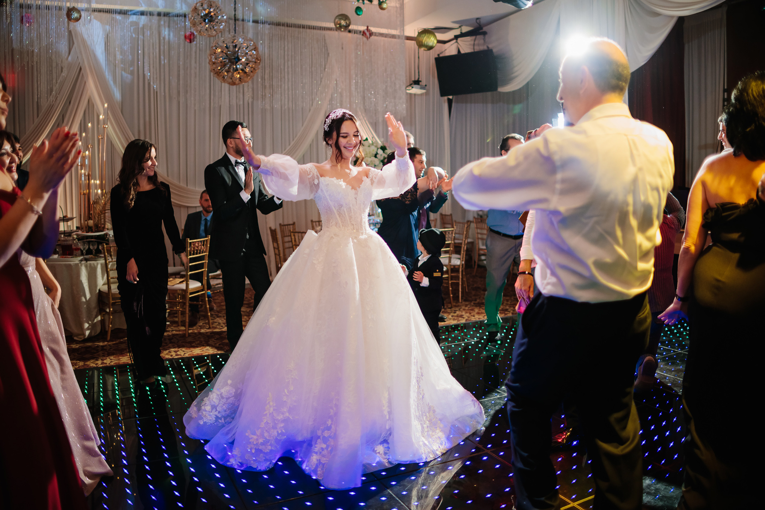 12.17.2021 Wedding. Wedding family event photographer in Chicago Nick Yushevich