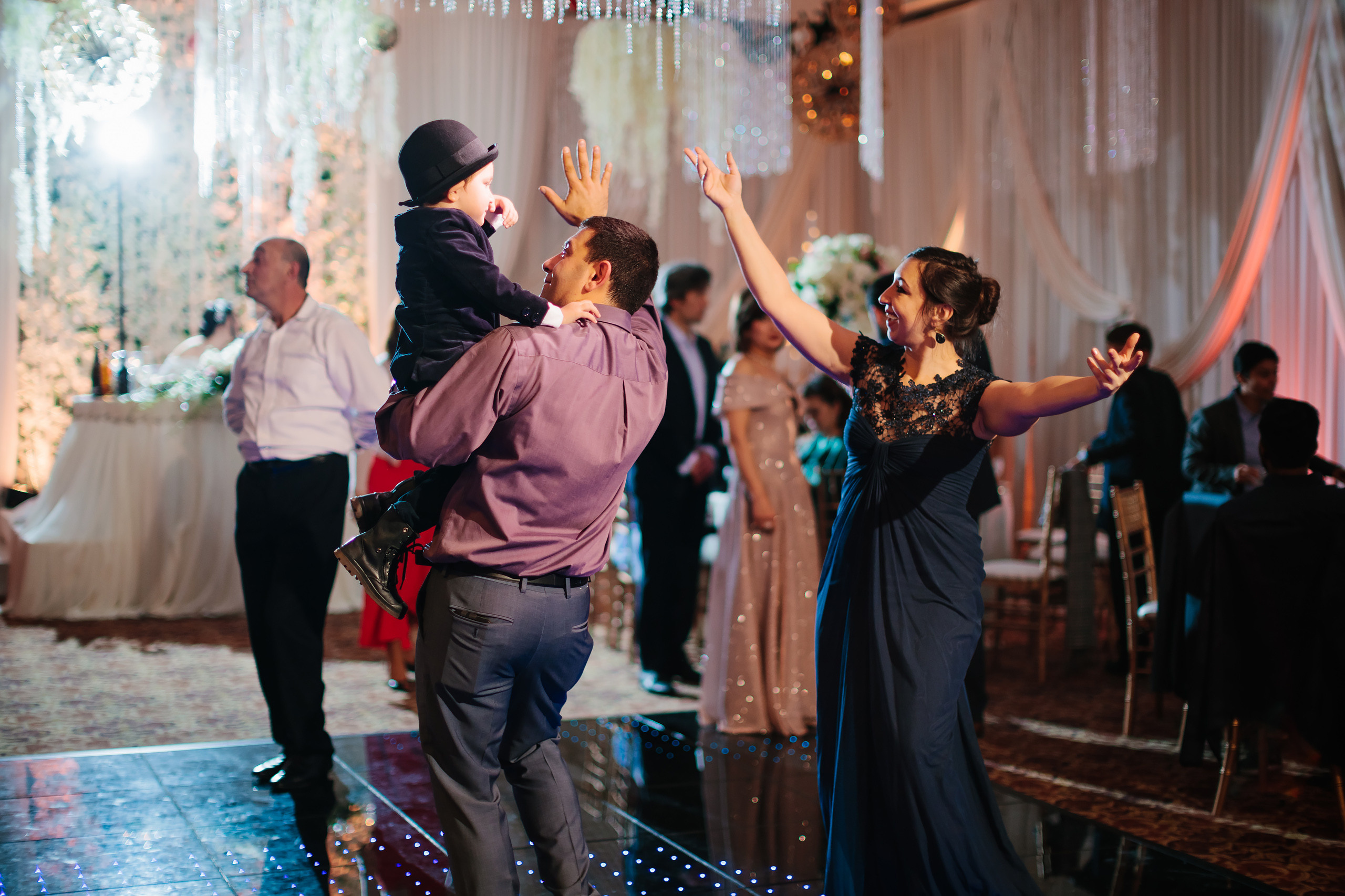 12.17.2021 Wedding. Wedding family event photographer in Chicago Nick Yushevich