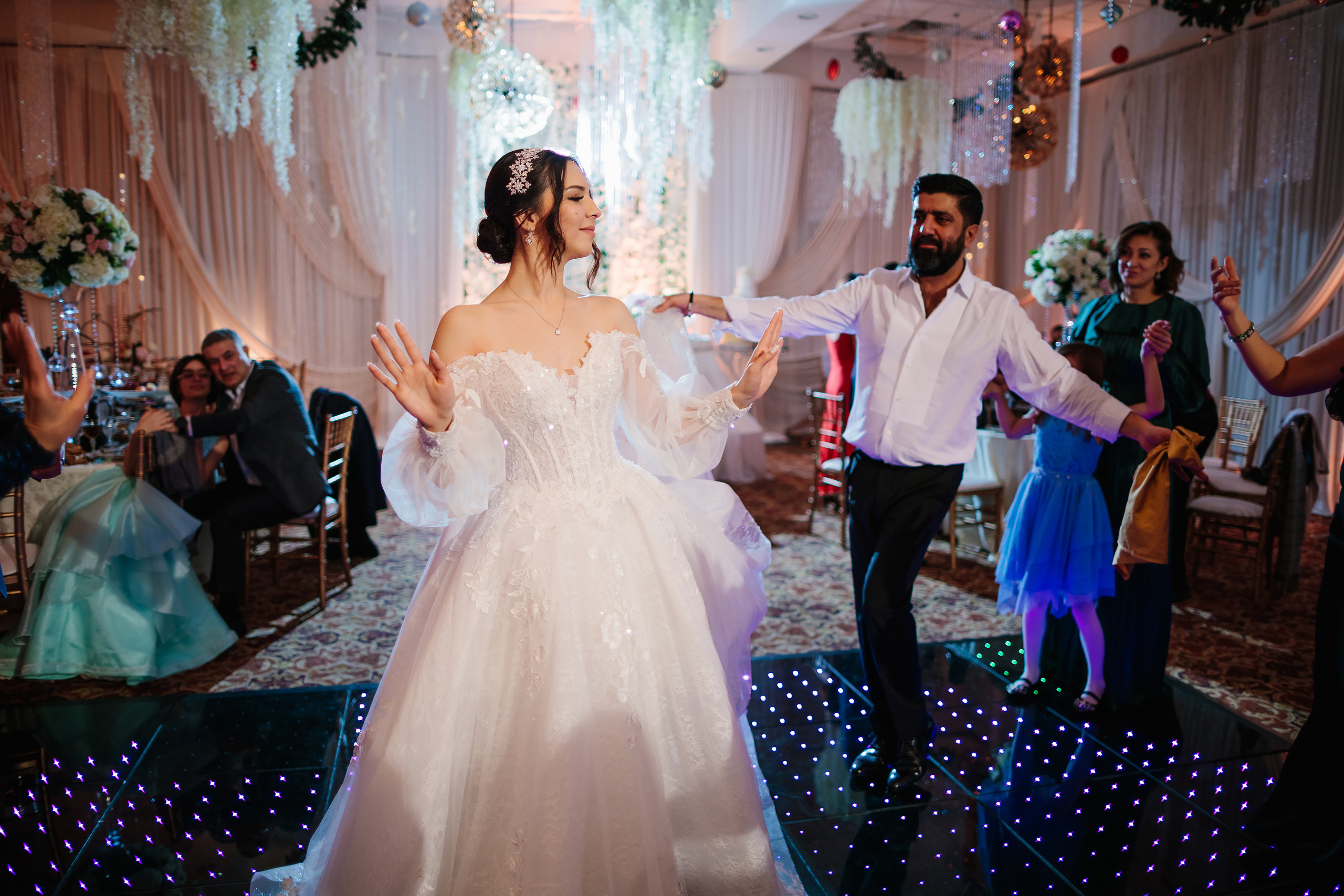 12.17.2021 Wedding. Wedding family event photographer in Chicago Nick Yushevich