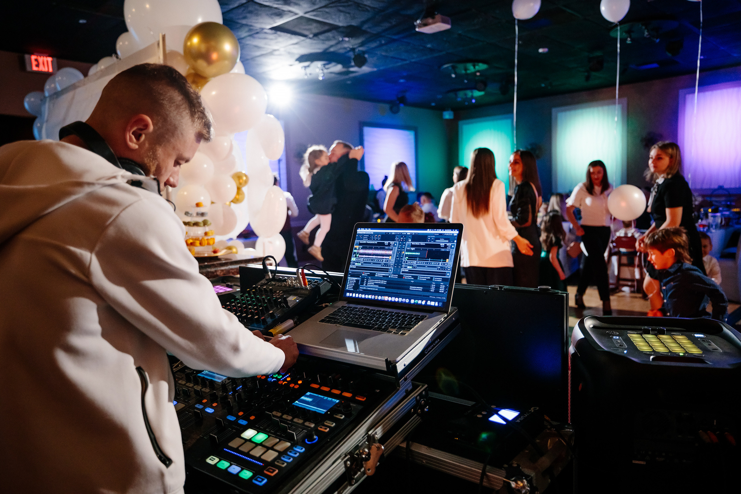 03.26.2022 Birthday Party. Wedding family event photographer in Chicago Nick Yushevich