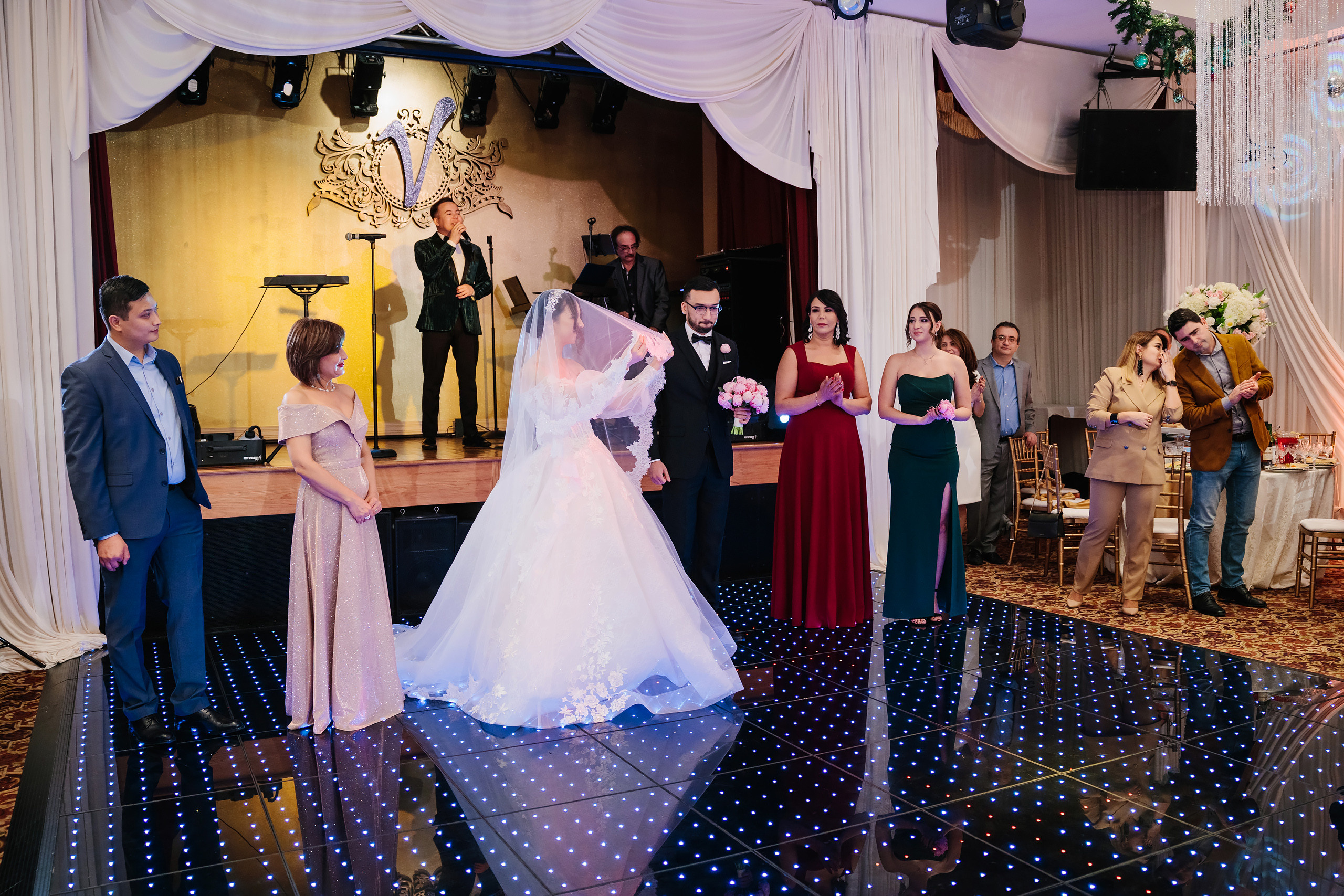 12.17.2021 Wedding. Wedding family event photographer in Chicago Nick Yushevich