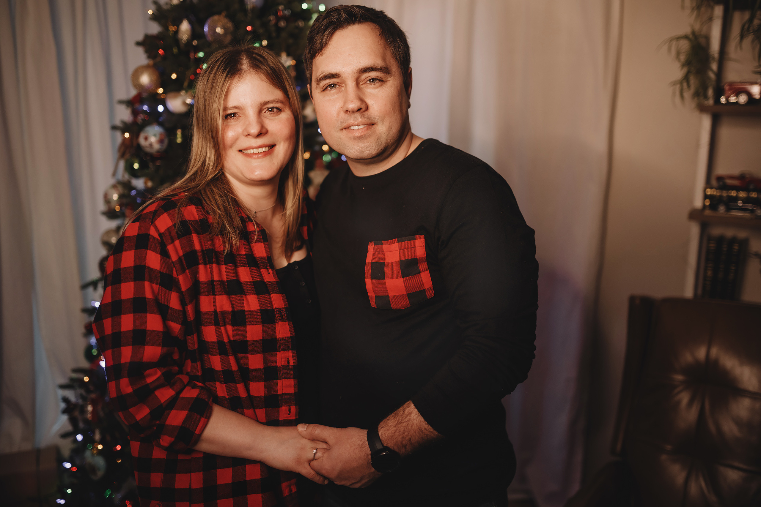 01302022 Christmas Photoshoot. Wedding family event photographer in Chicago Nick Yushevich