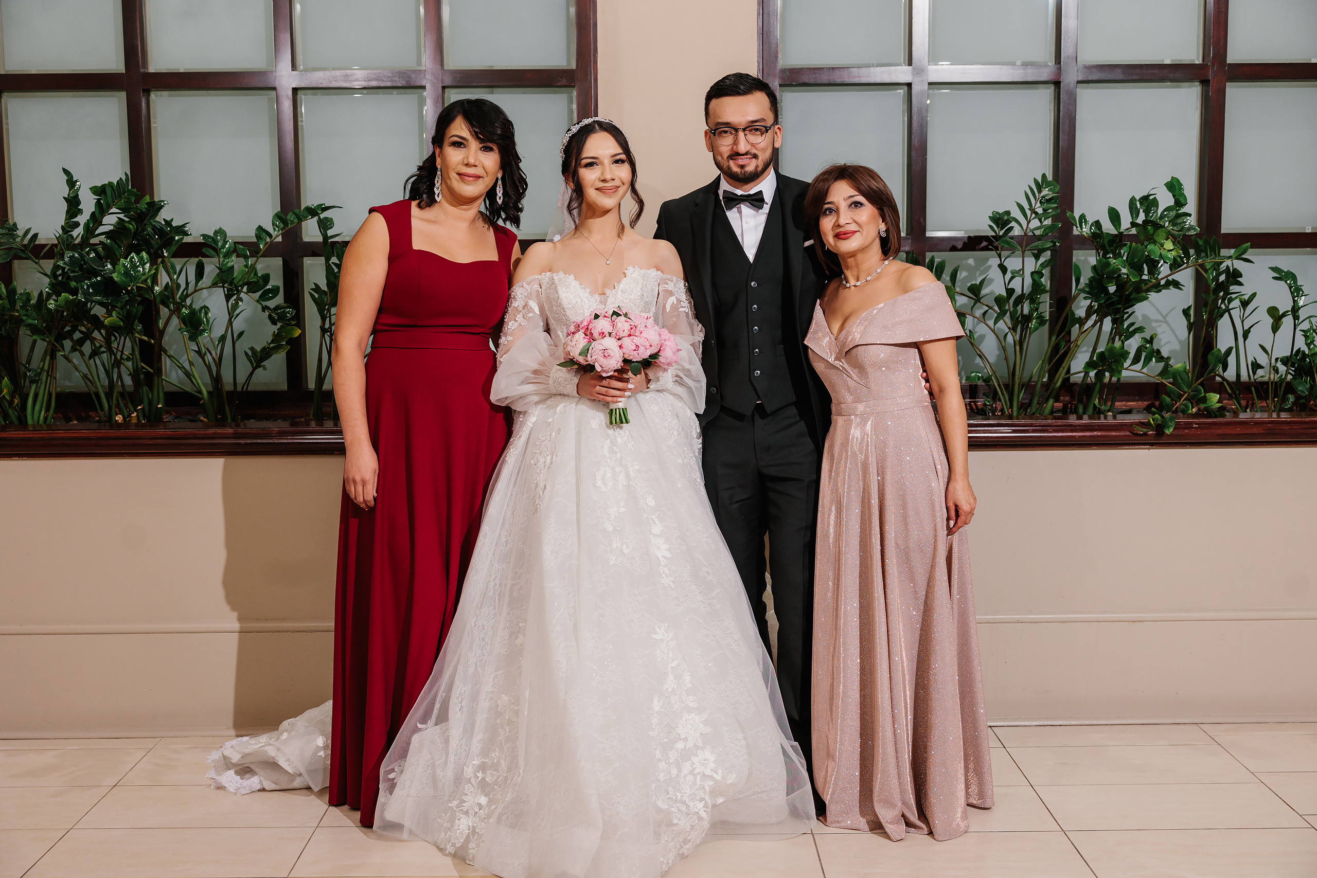 12.17.2021 Wedding. Wedding family event photographer in Chicago Nick Yushevich