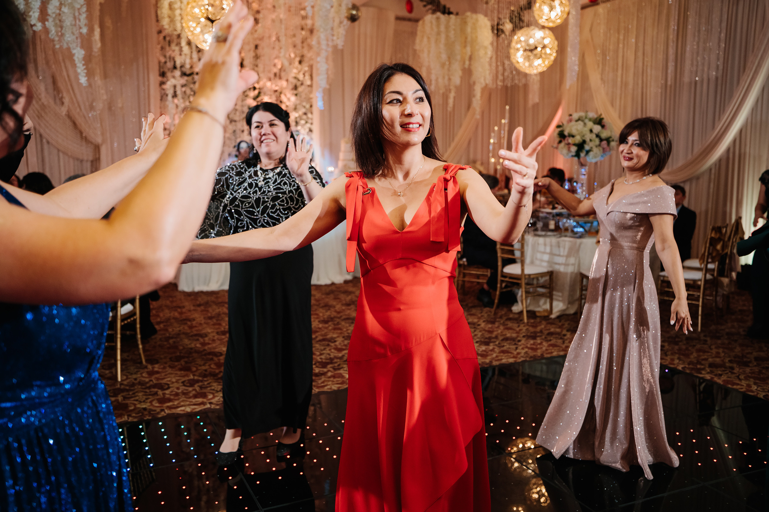 12.17.2021 Wedding. Wedding family event photographer in Chicago Nick Yushevich