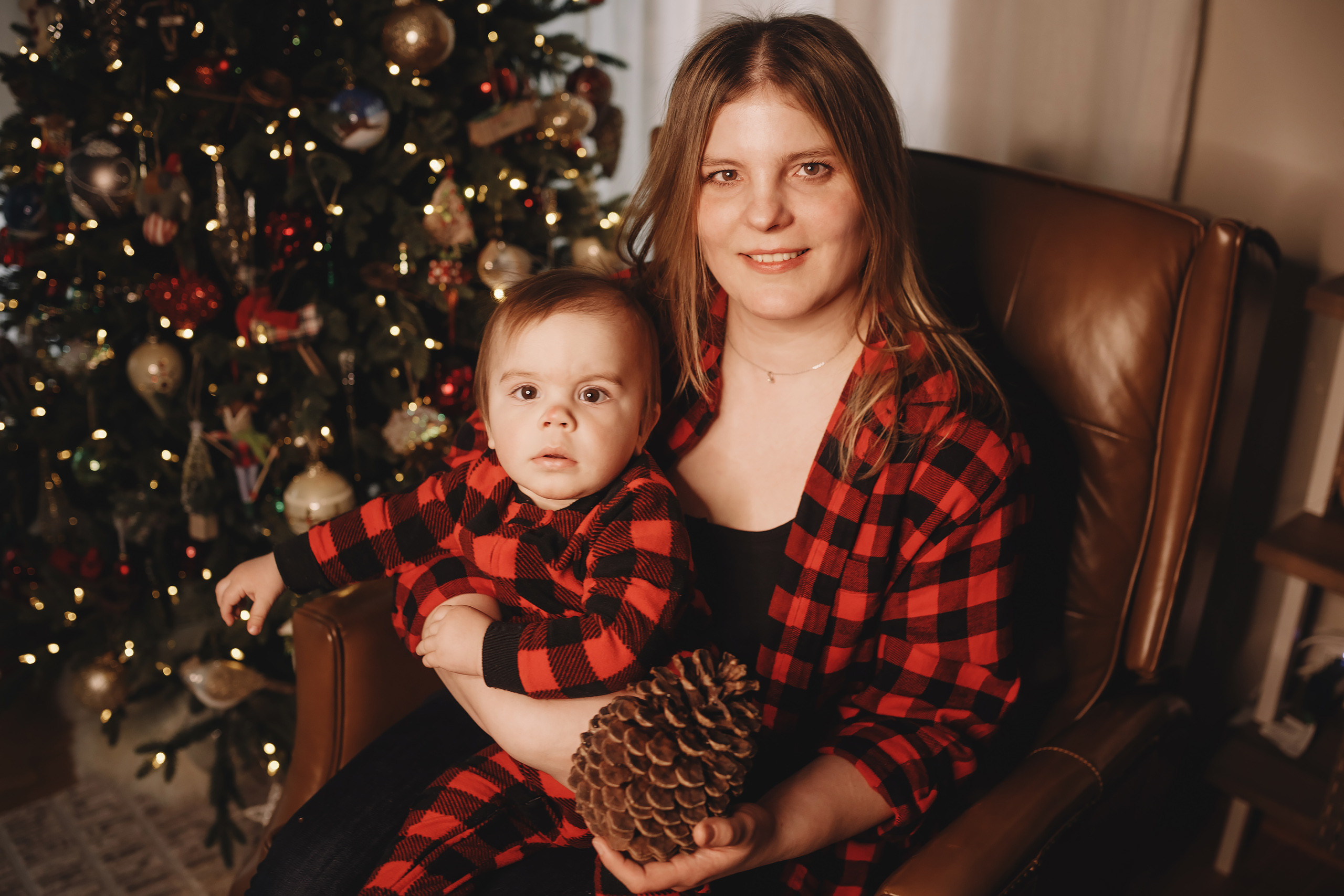 01302022 Christmas Photoshoot. Wedding family event photographer in Chicago Nick Yushevich