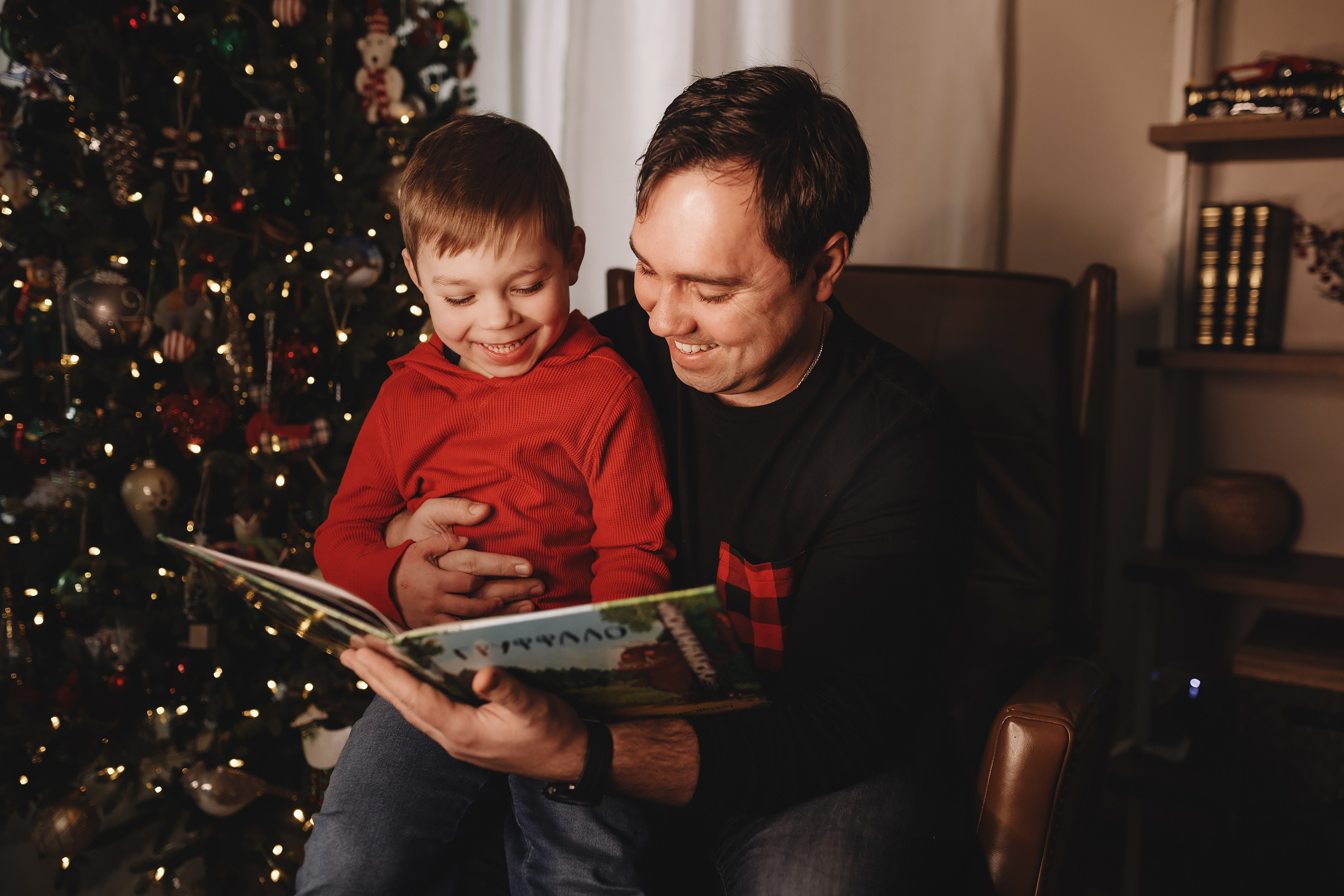 01302022 Christmas Photoshoot. Wedding family event photographer in Chicago Nick Yushevich