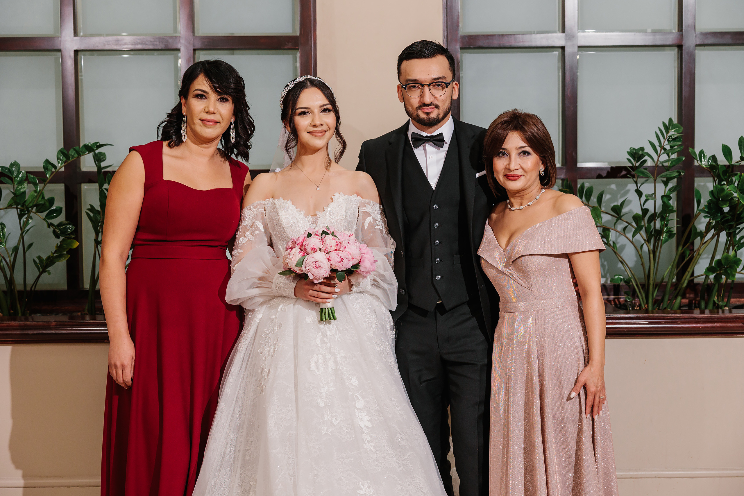 12.17.2021 Wedding. Wedding family event photographer in Chicago Nick Yushevich