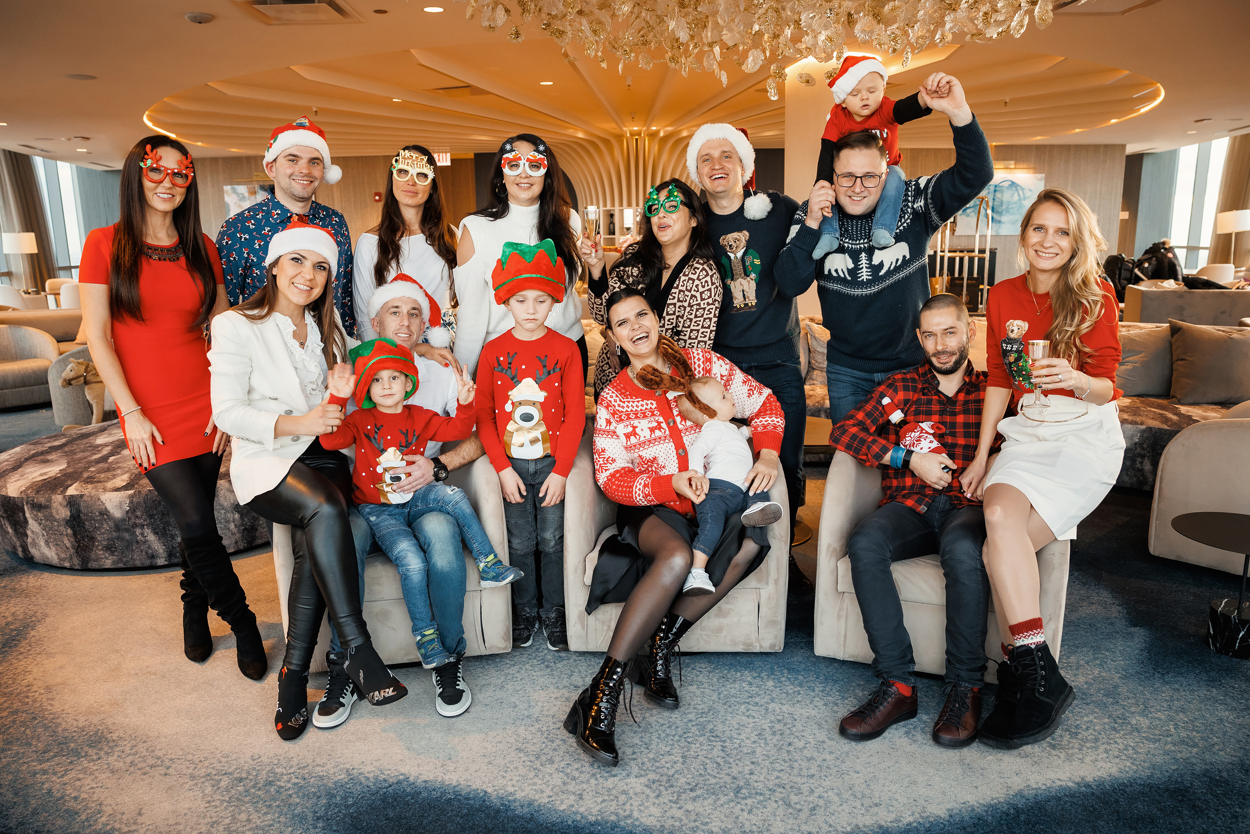 12192021 Christmas Photoshoot. Wedding family event photographer in Chicago Nick Yushevich