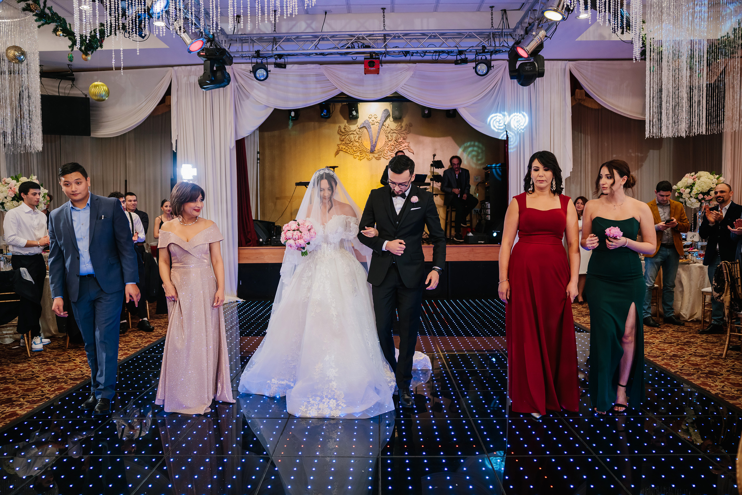 12.17.2021 Wedding. Wedding family event photographer in Chicago Nick Yushevich