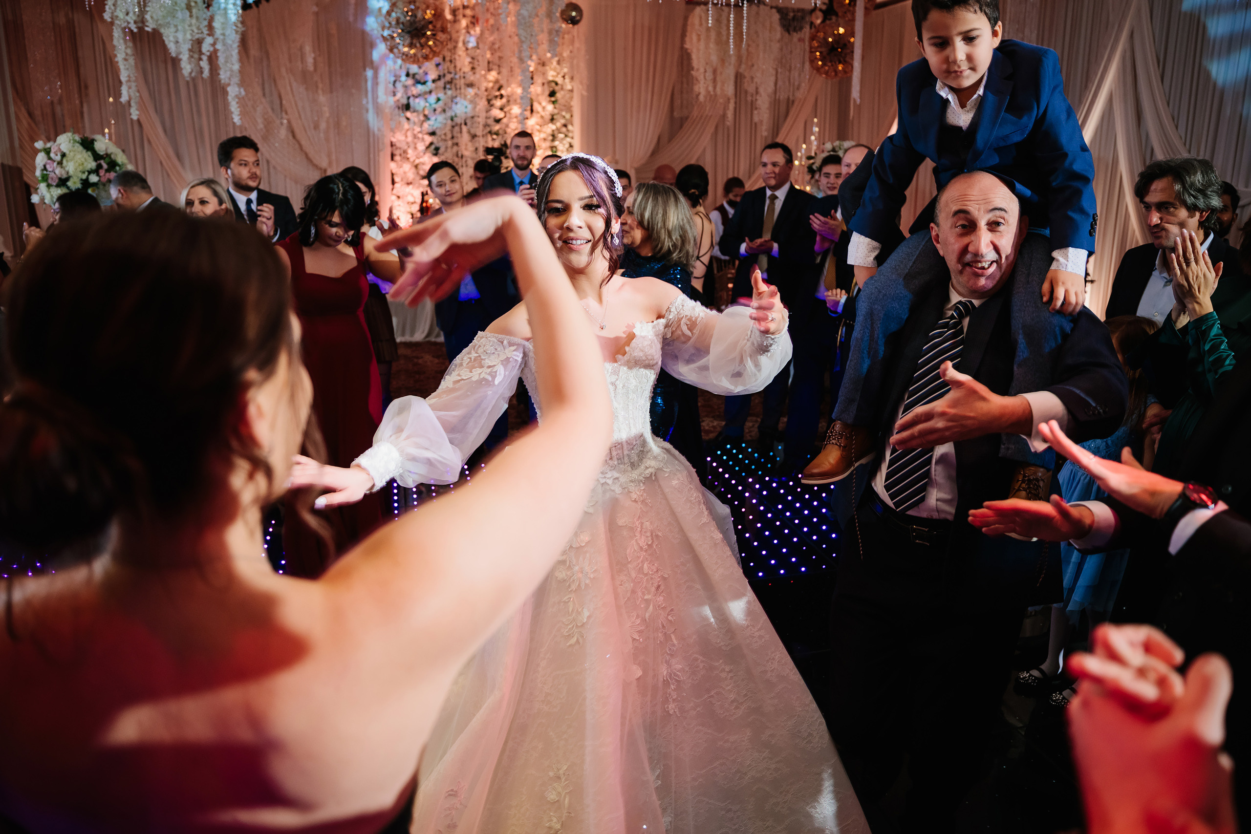 12.17.2021 Wedding. Wedding family event photographer in Chicago Nick Yushevich