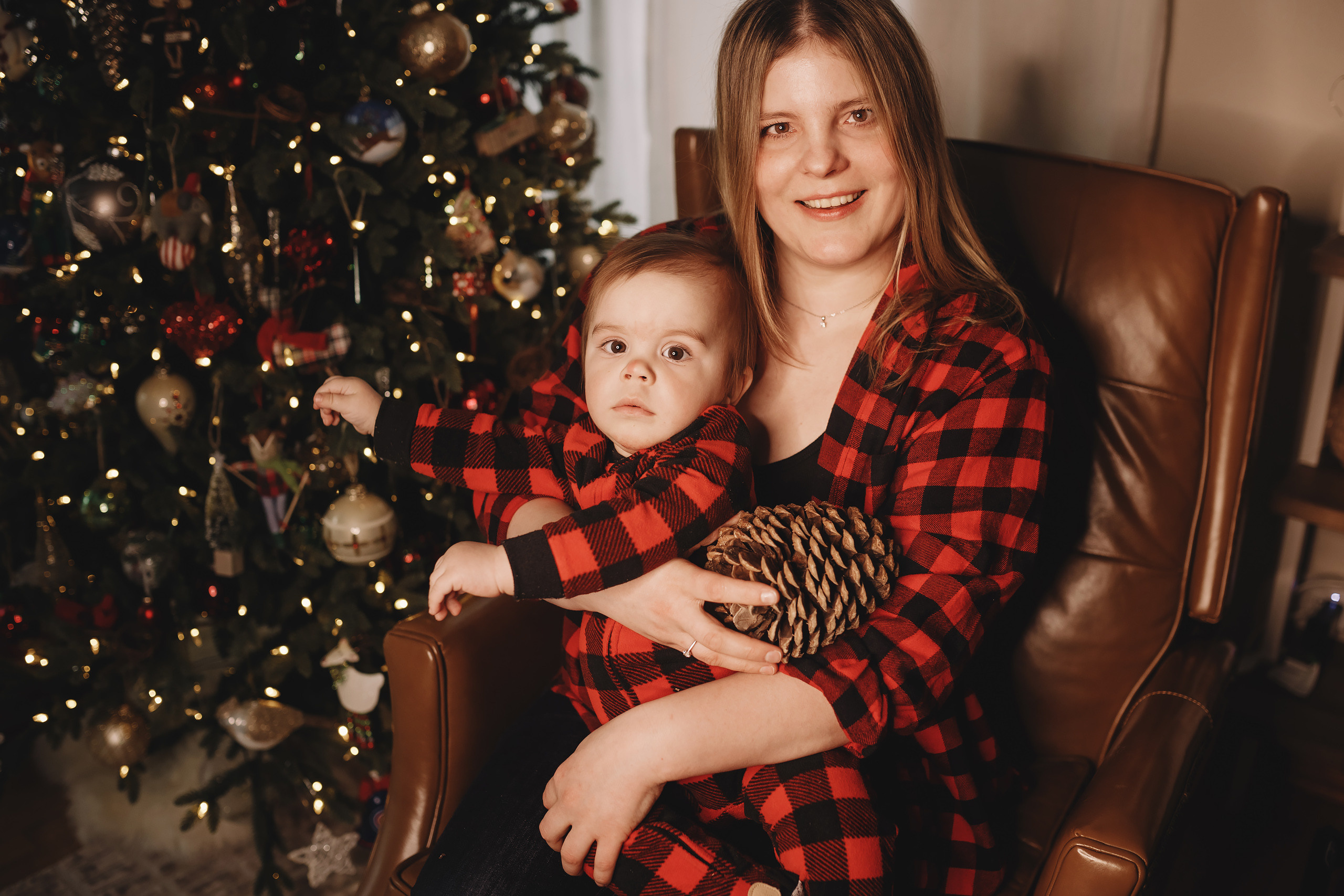 01302022 Christmas Photoshoot. Wedding family event photographer in Chicago Nick Yushevich