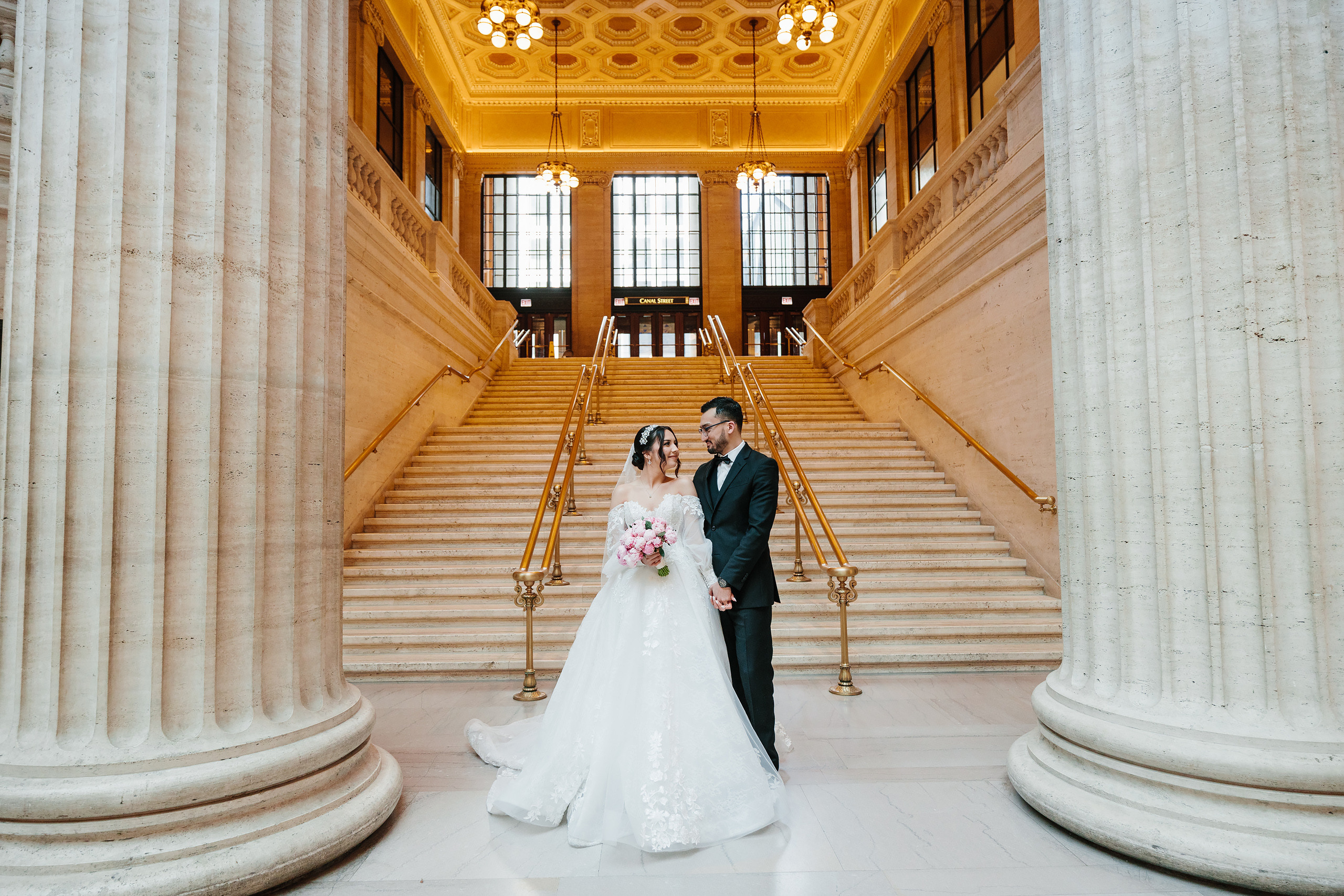 12.17.2021 Wedding. Wedding family event photographer in Chicago Nick Yushevich