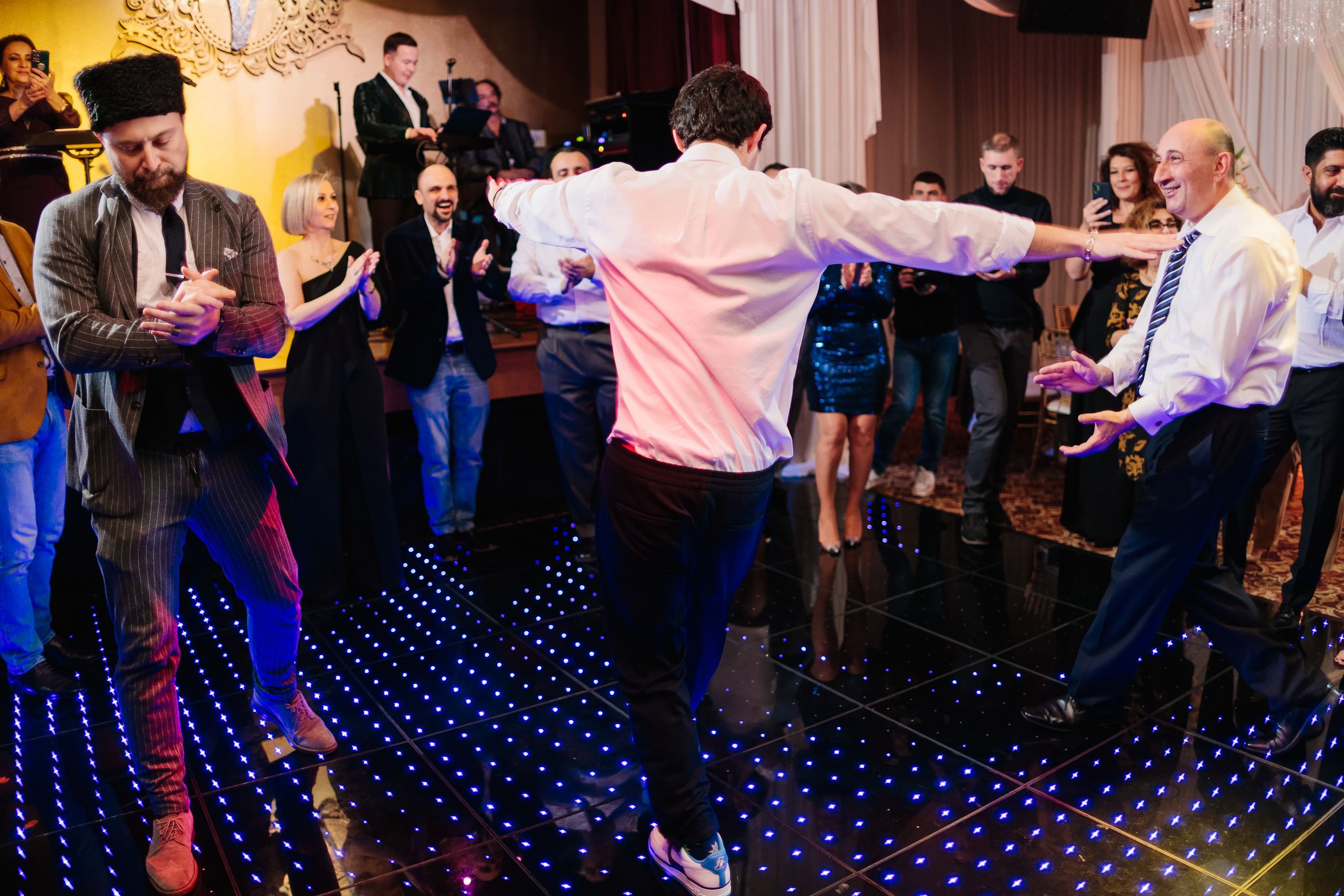 12.17.2021 Wedding. Wedding family event photographer in Chicago Nick Yushevich