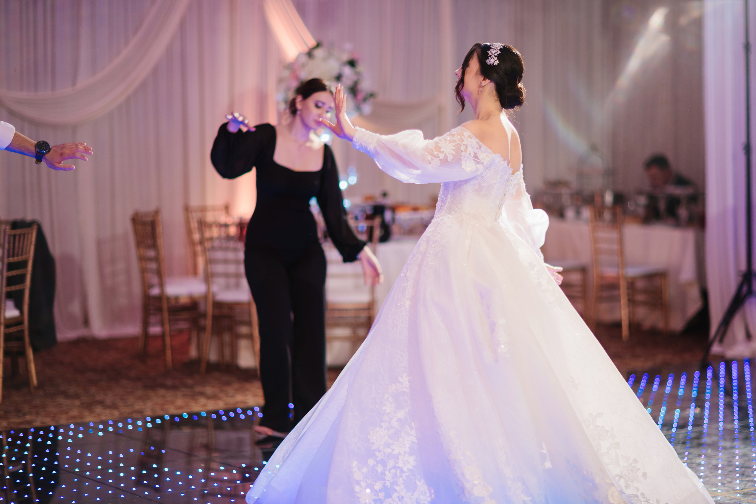 12.17.2021 Wedding. Wedding family event photographer in Chicago Nick Yushevich