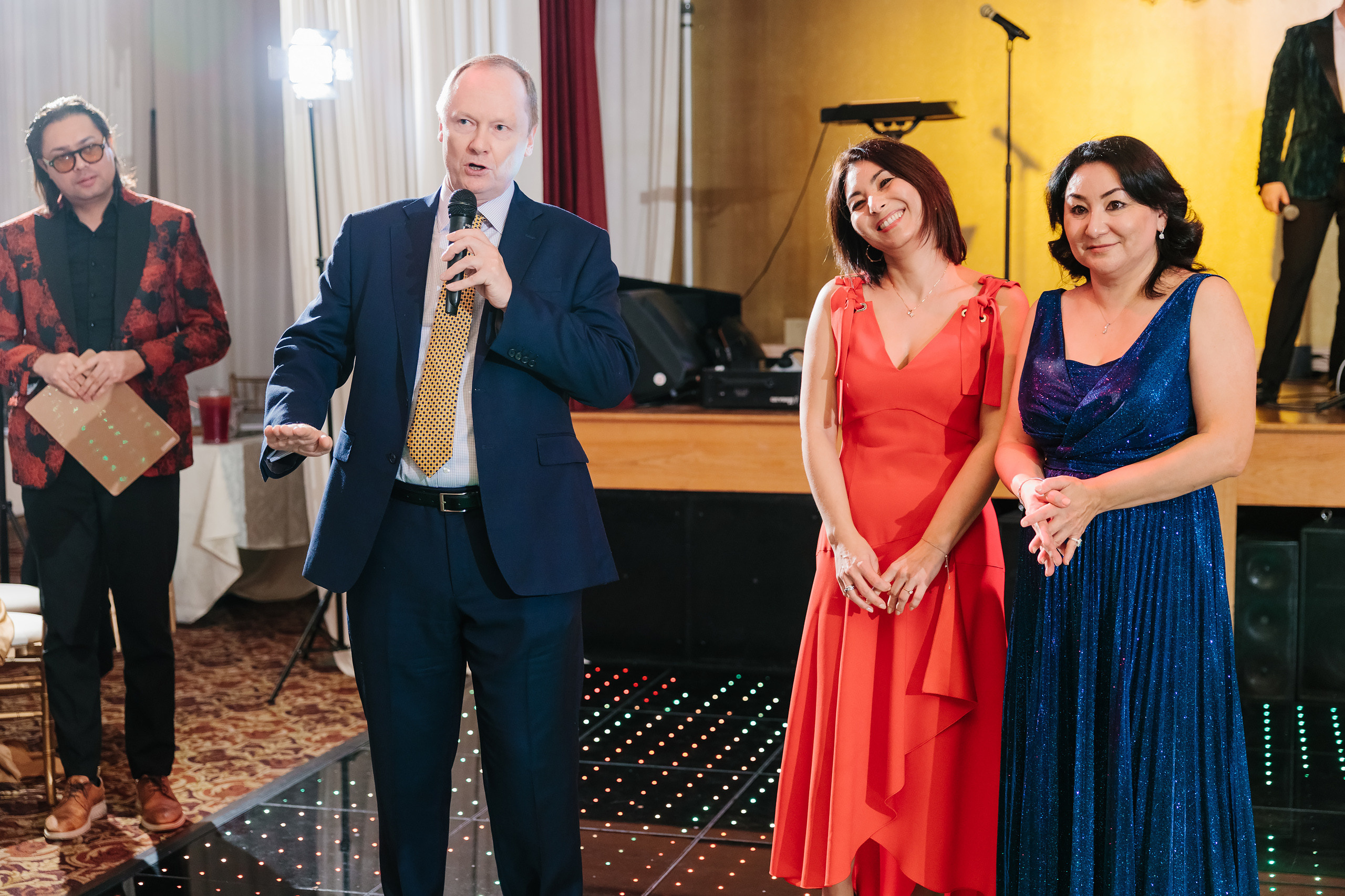 12.17.2021 Wedding. Wedding family event photographer in Chicago Nick Yushevich