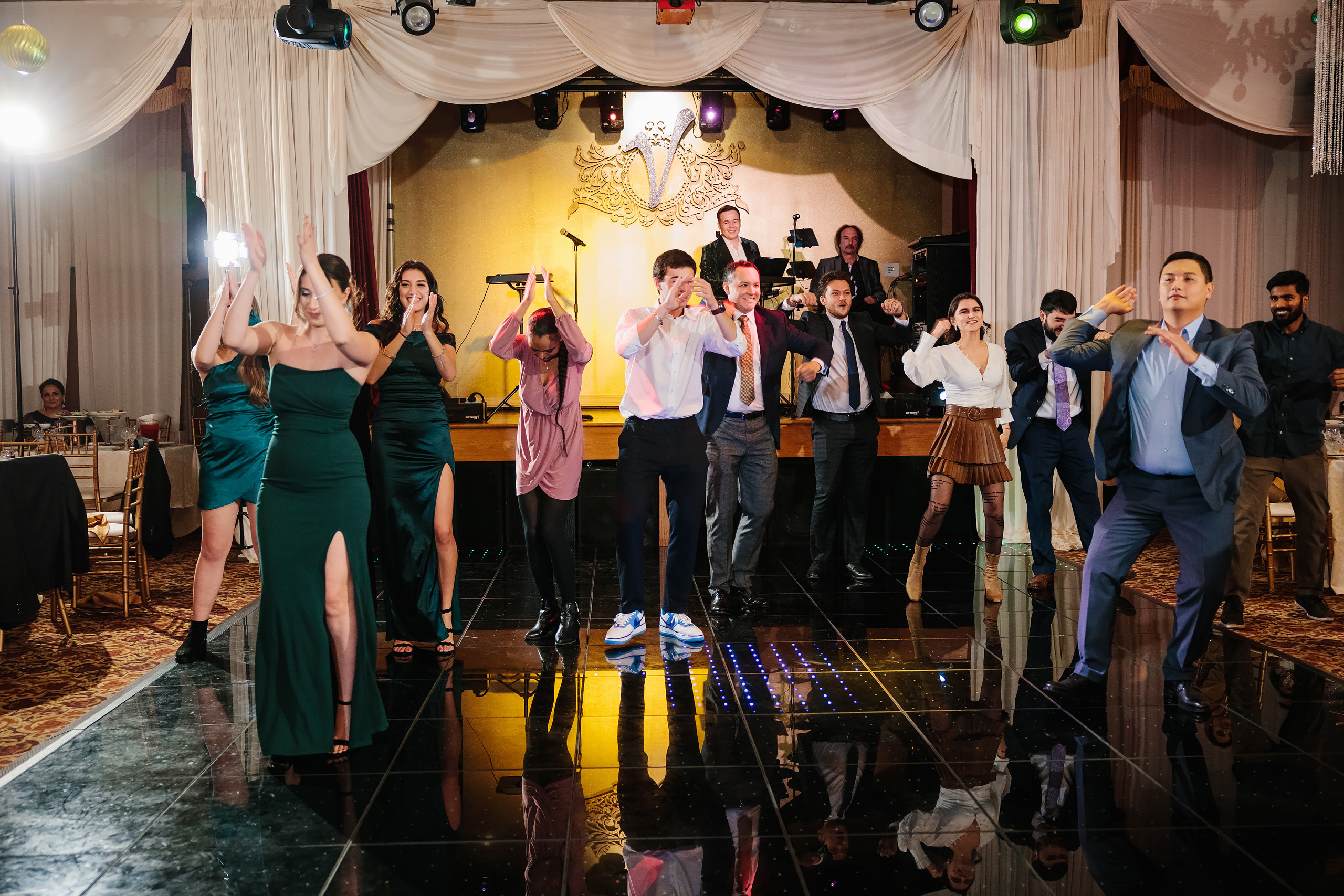 12.17.2021 Wedding. Wedding family event photographer in Chicago Nick Yushevich