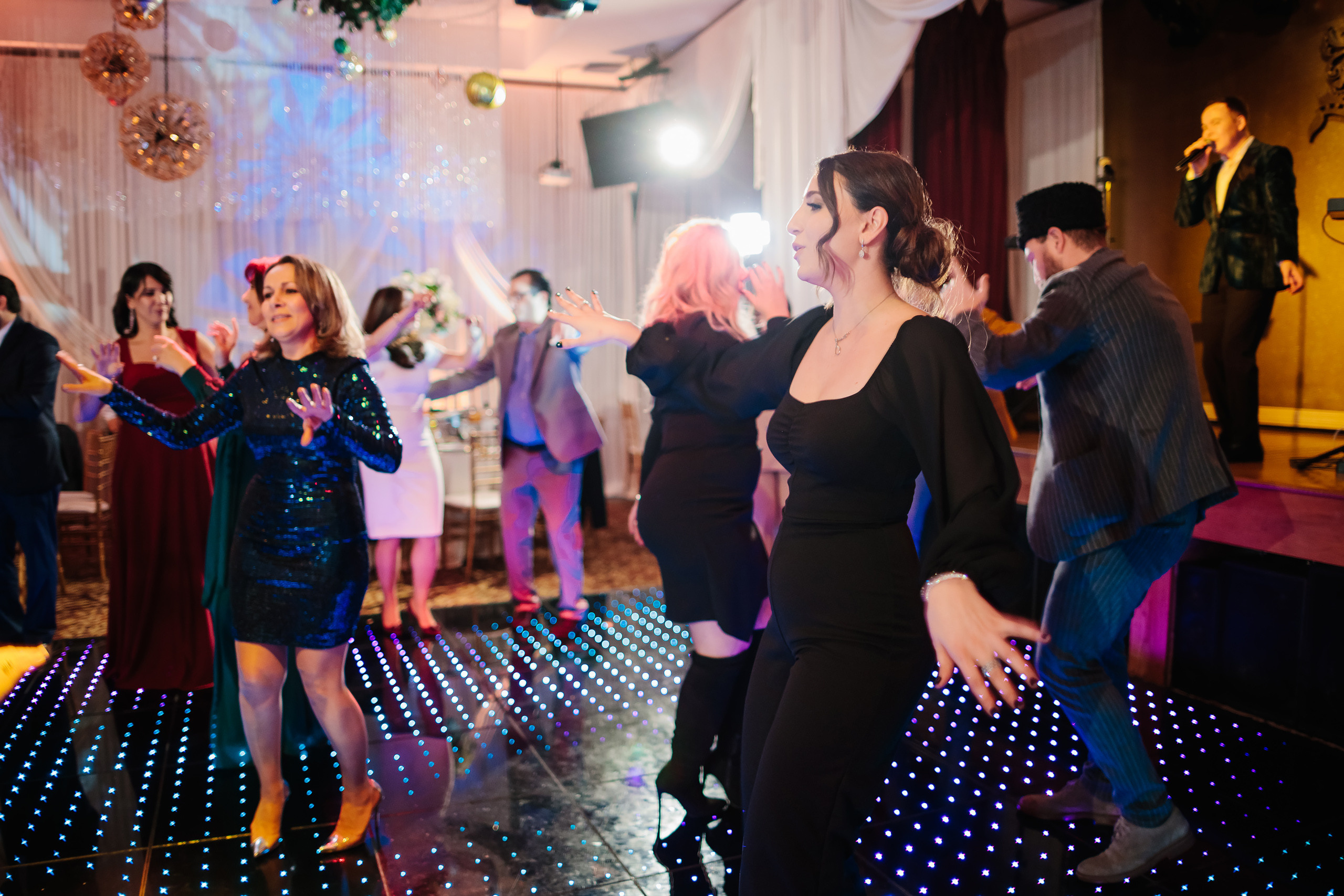 12.17.2021 Wedding. Wedding family event photographer in Chicago Nick Yushevich