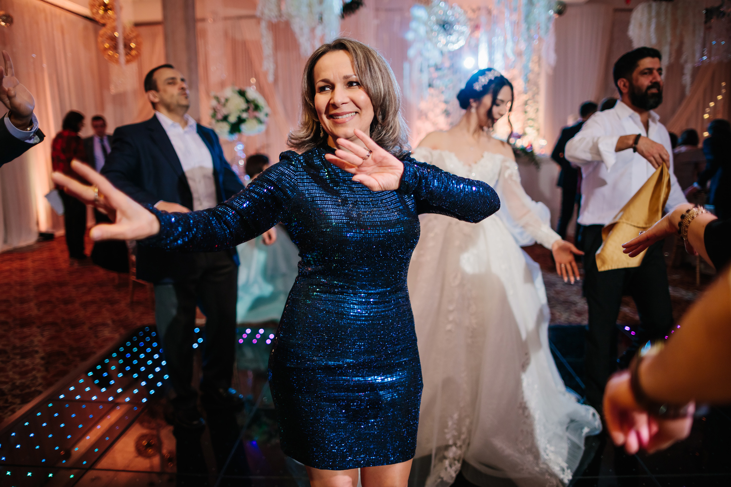 12.17.2021 Wedding. Wedding family event photographer in Chicago Nick Yushevich